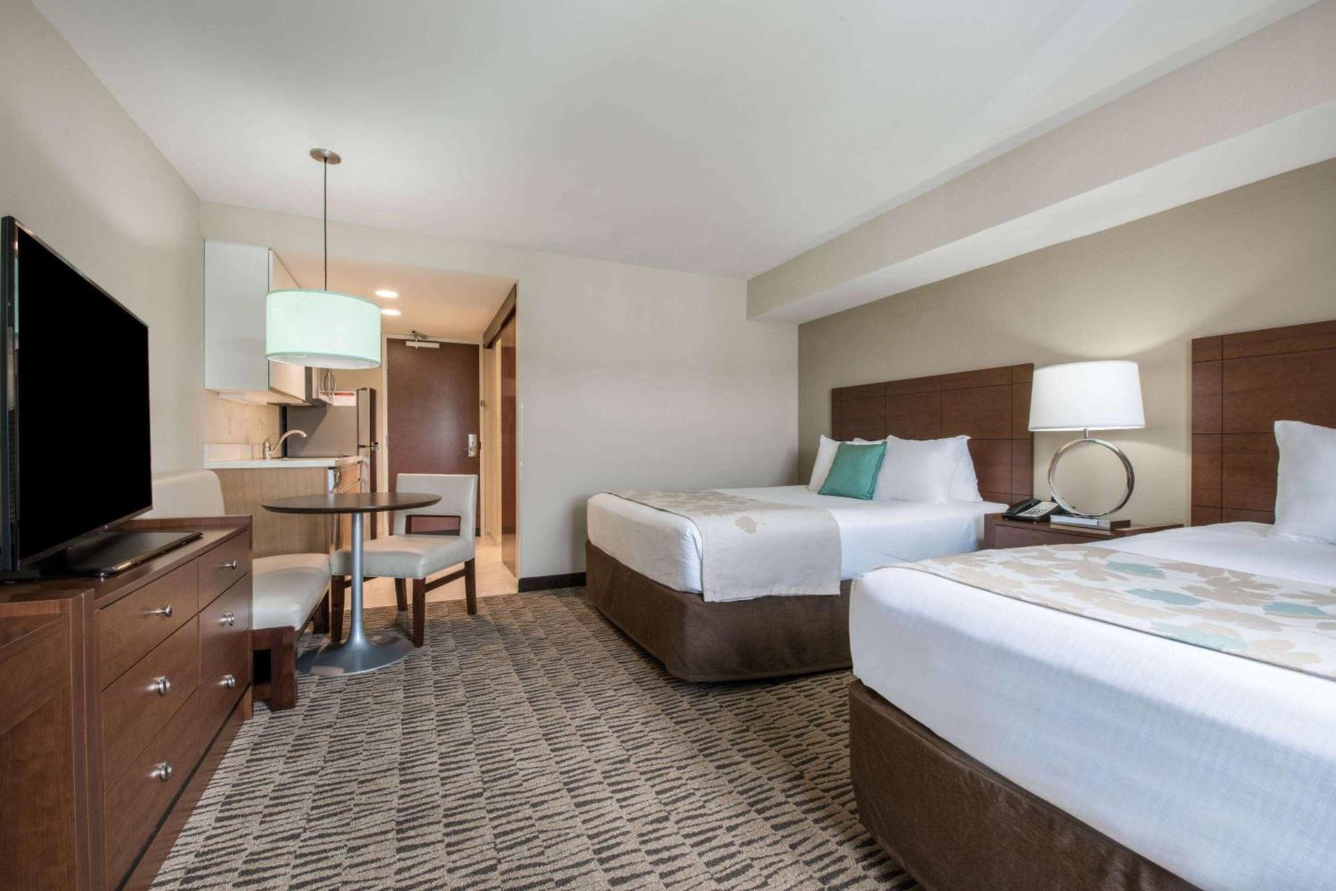 Hawthorn Suites by Wyndham Bridgeport photo 11