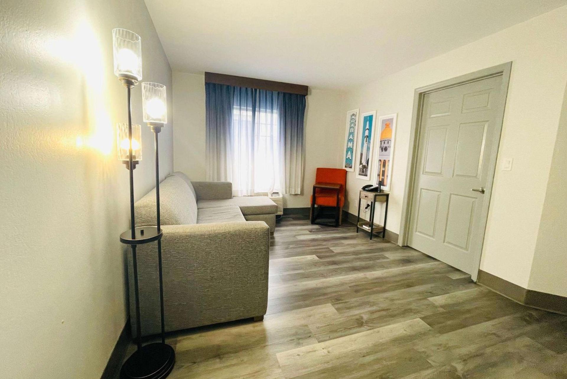 La Quinta by Wyndham Birmingham Homewood photo 28