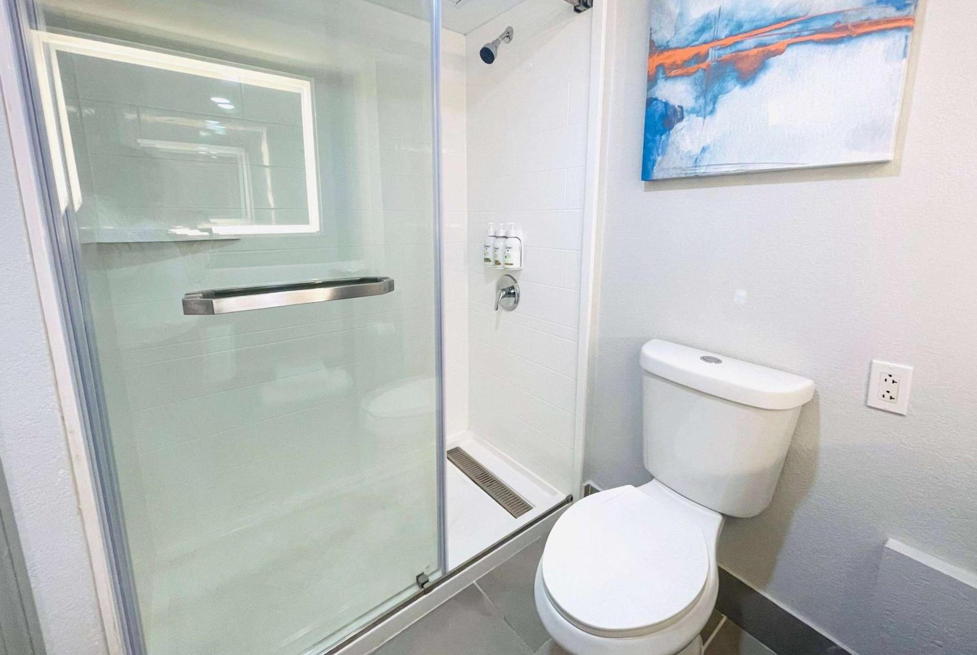 La Quinta by Wyndham Birmingham Homewood photo 31