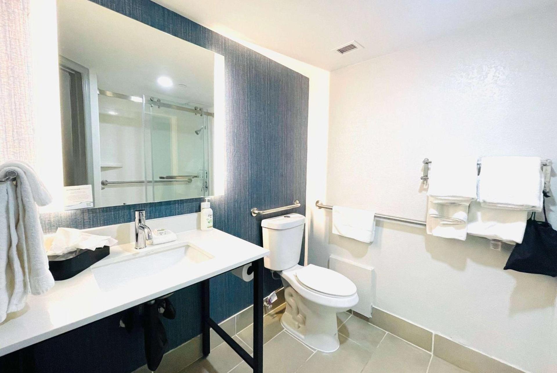 La Quinta by Wyndham Birmingham Homewood photo 33