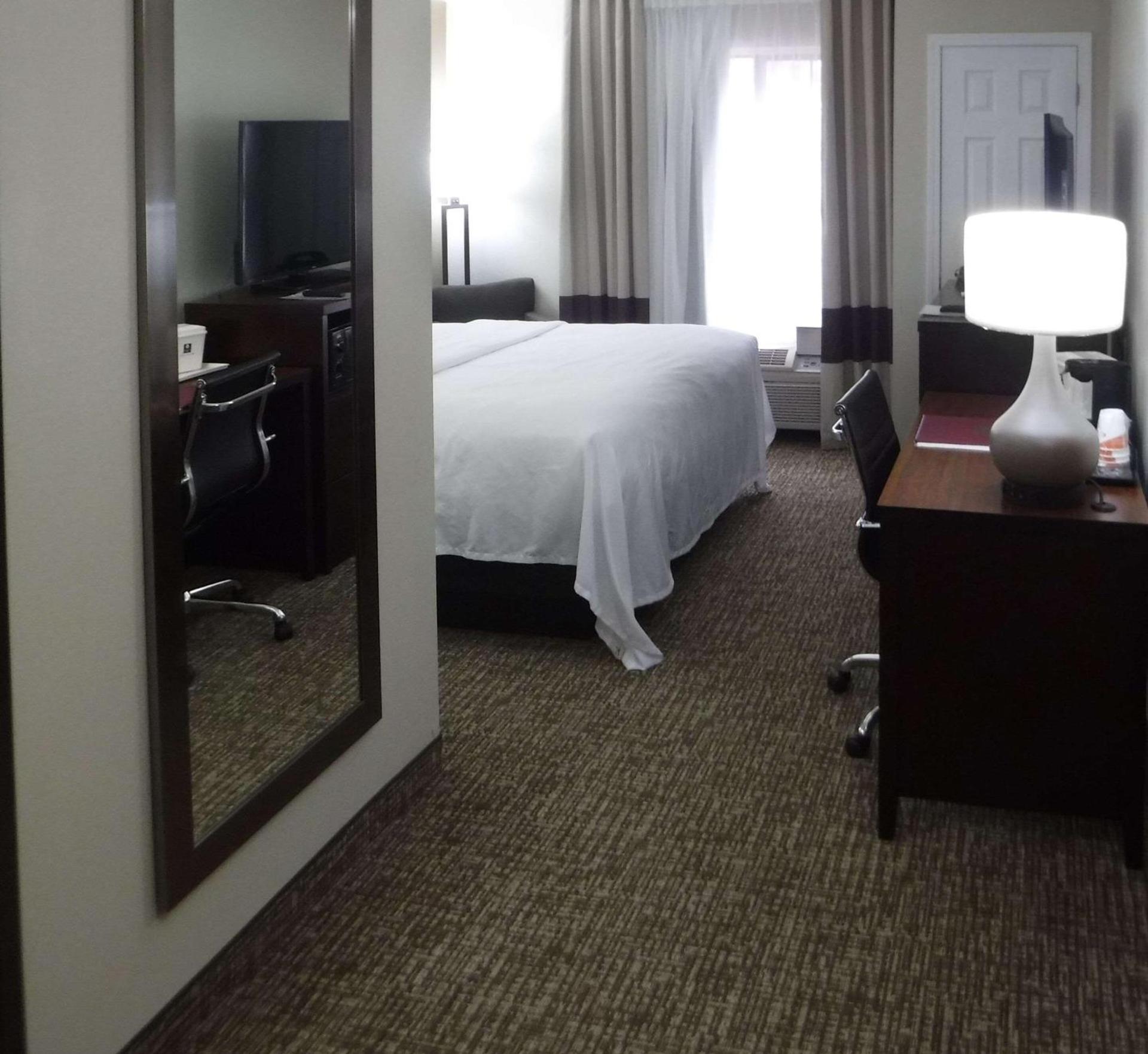 Comfort Inn New River photo 13