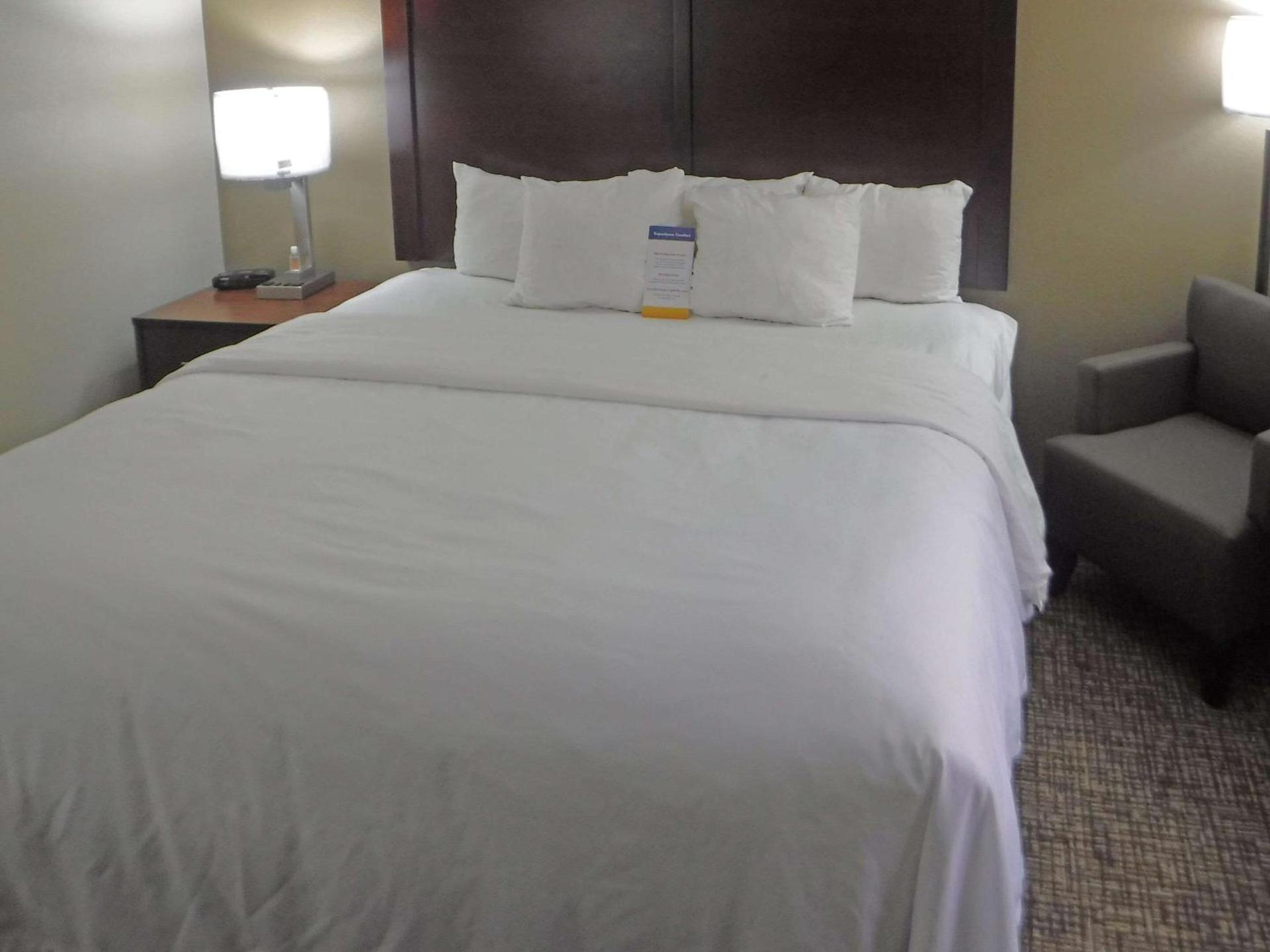 Comfort Inn New River photo 12