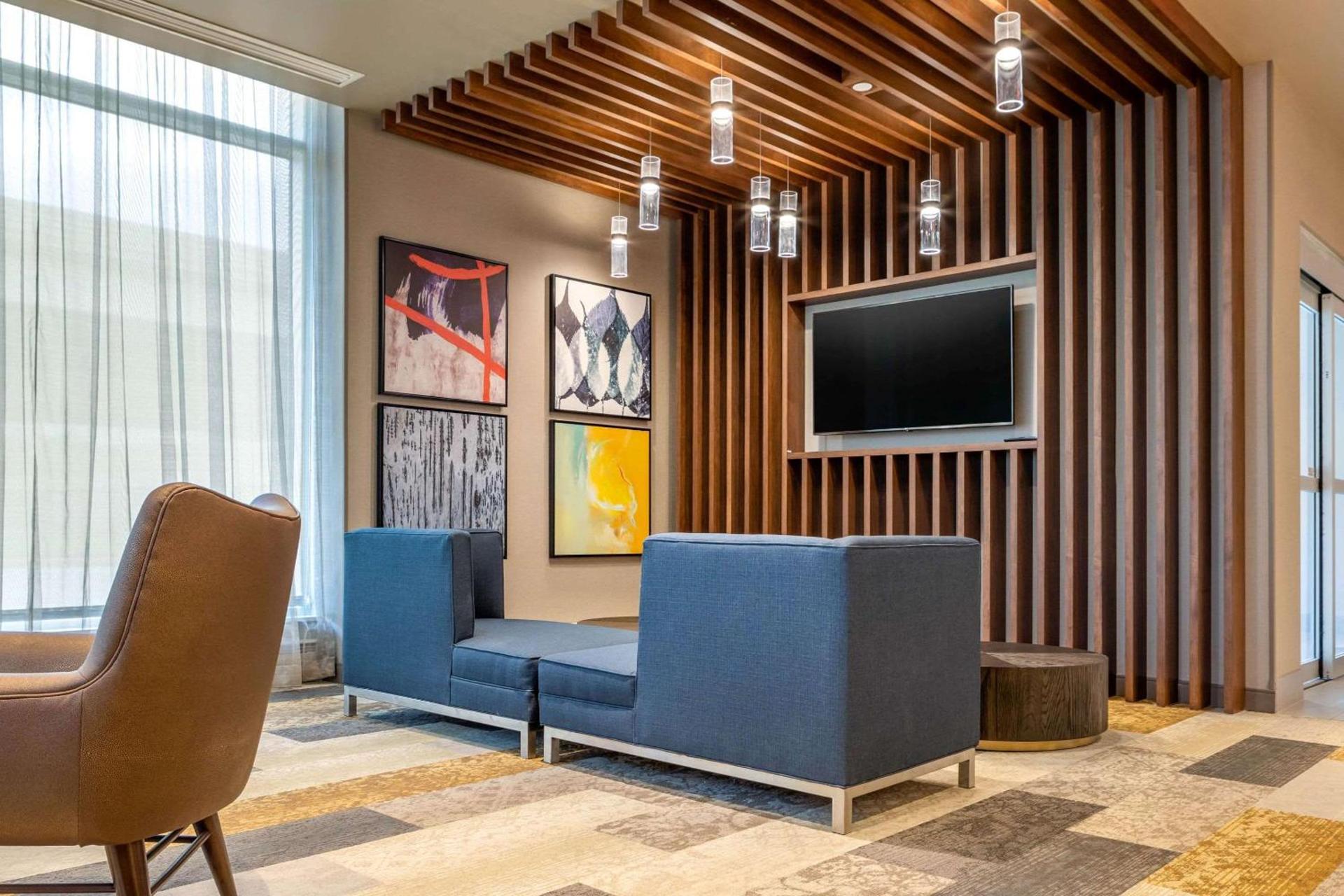 Cambria Hotel Milwaukee Downtown photo 8