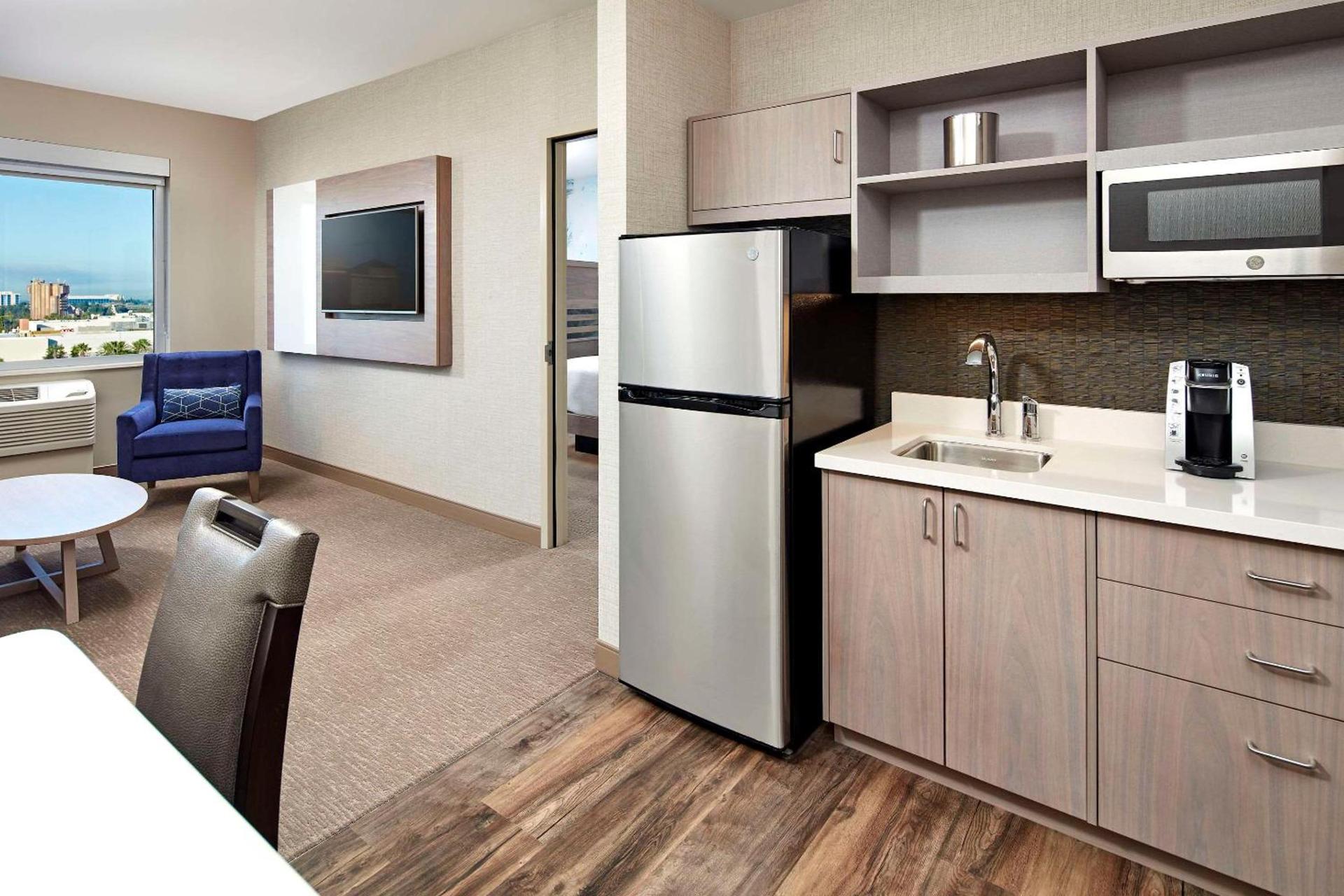 Anaheim Resort Suites photo 15