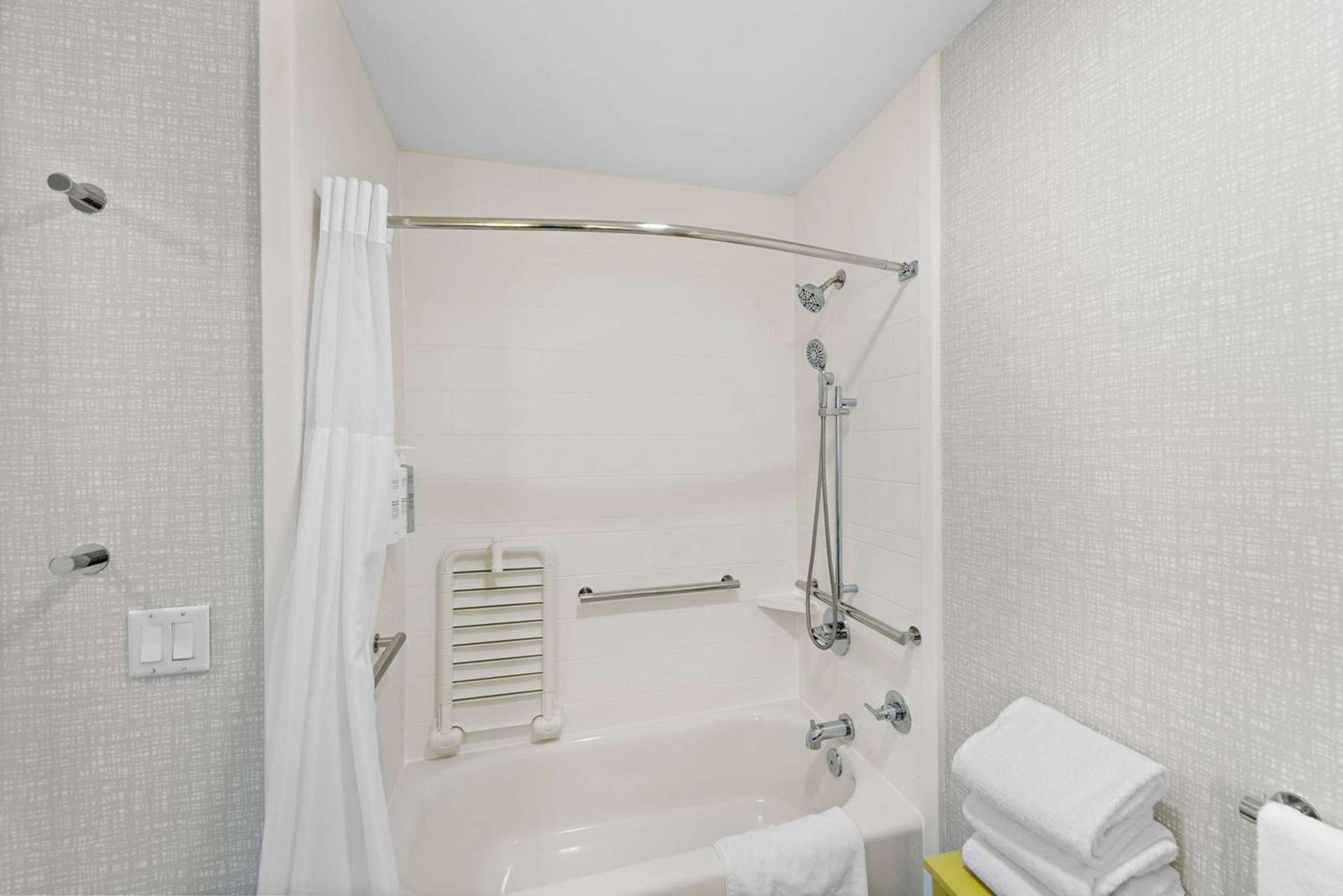 Hampton Inn by Hilton Calexico photo 18