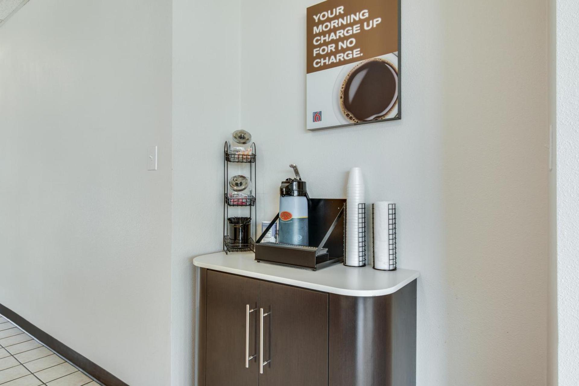 Motel 6-Longview, TX - North photo 27