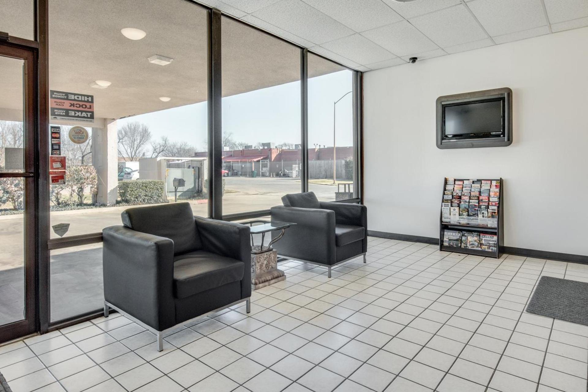 Motel 6-Longview, TX - North photo 3