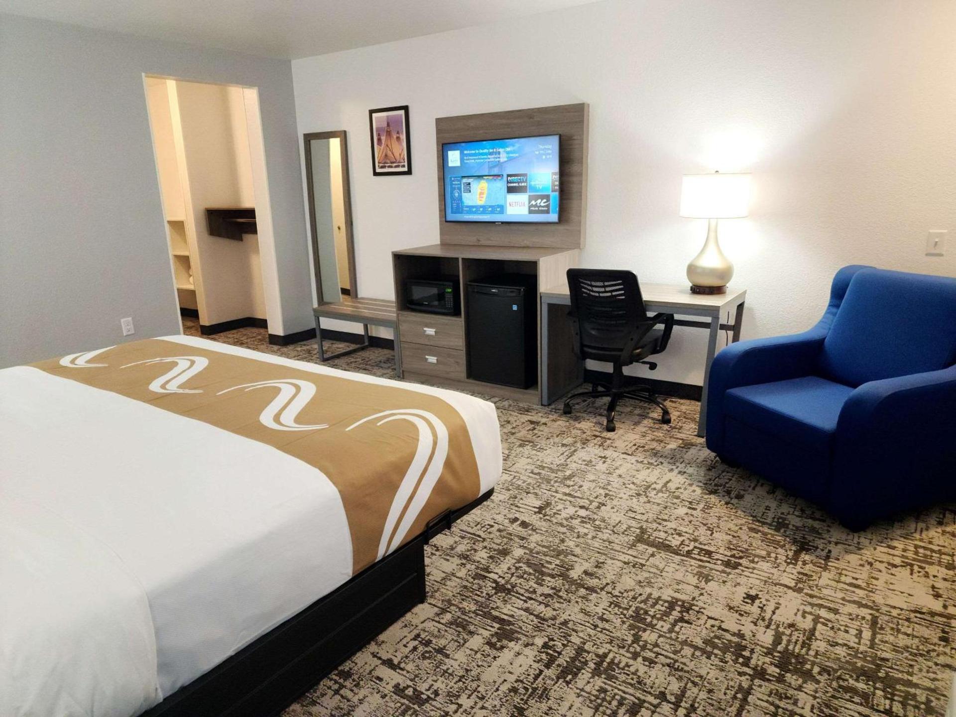 Quality Inn & Suites Denver International Airport photo 11