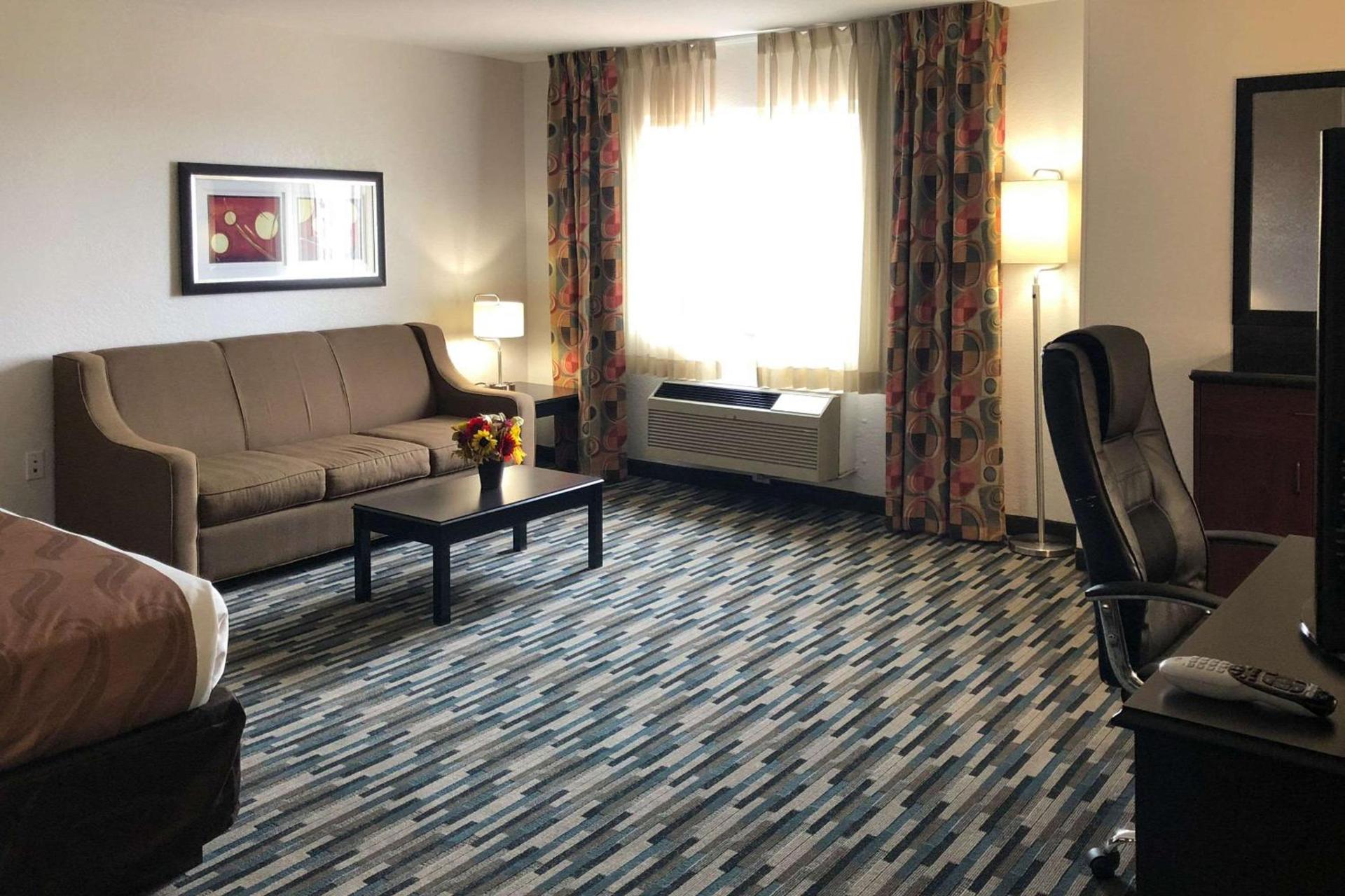 Quality Inn & Suites Denver International Airport photo 18