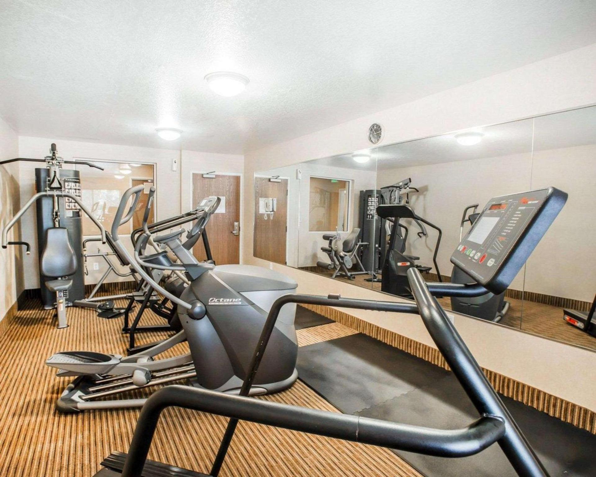 Quality Inn & Suites Denver International Airport photo 30