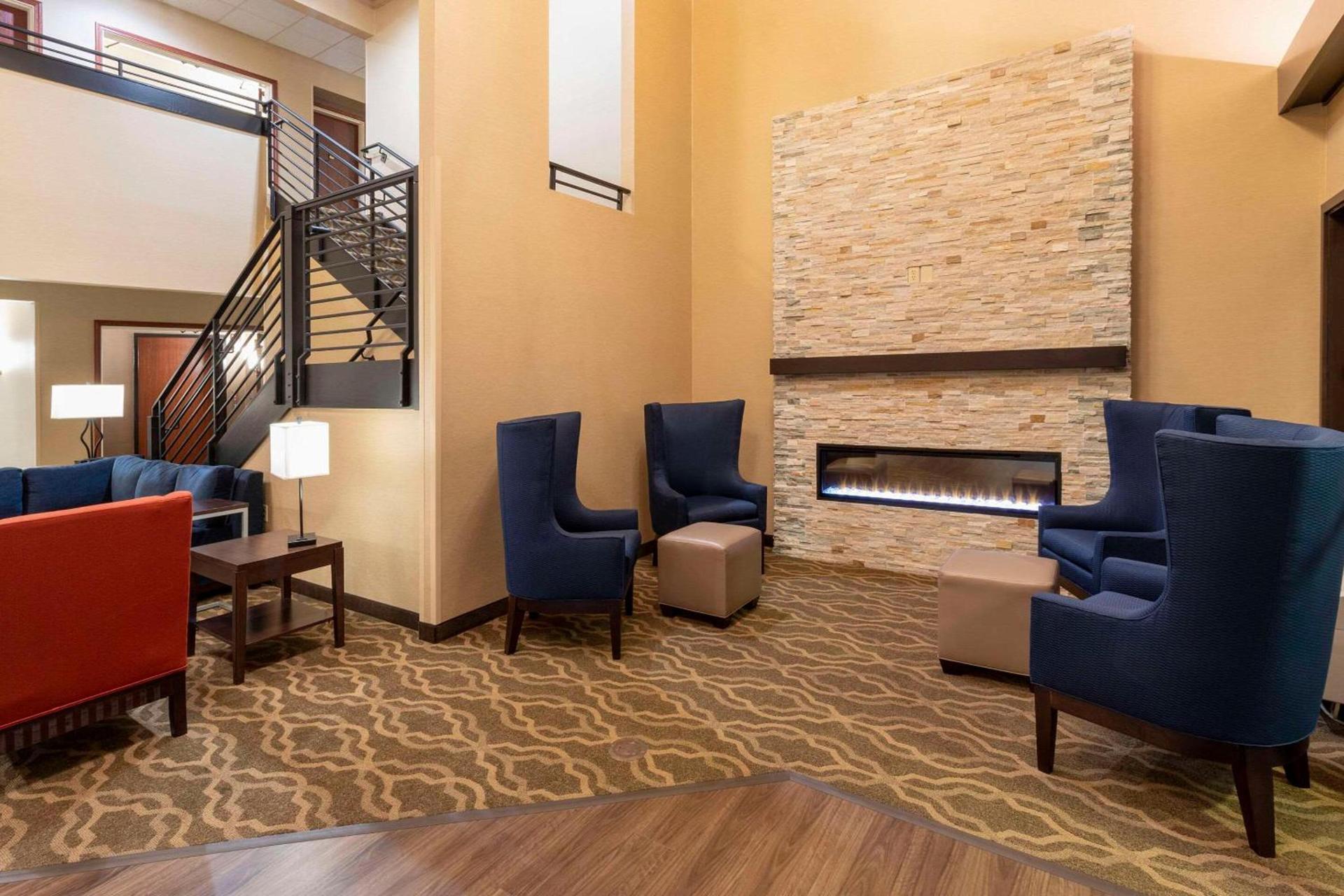 Comfort Suites Ramsey photo 7