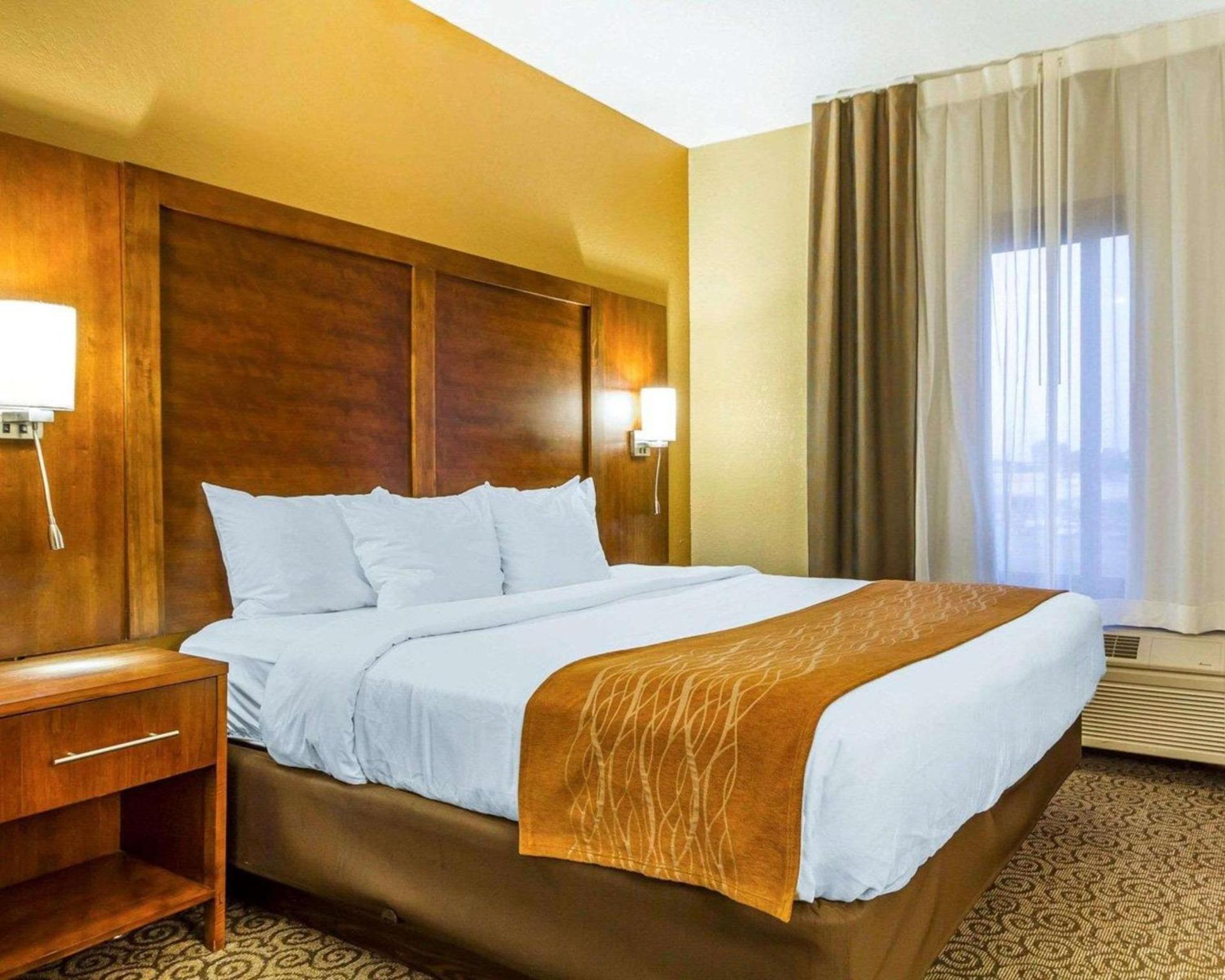 Comfort Suites Ramsey photo 21