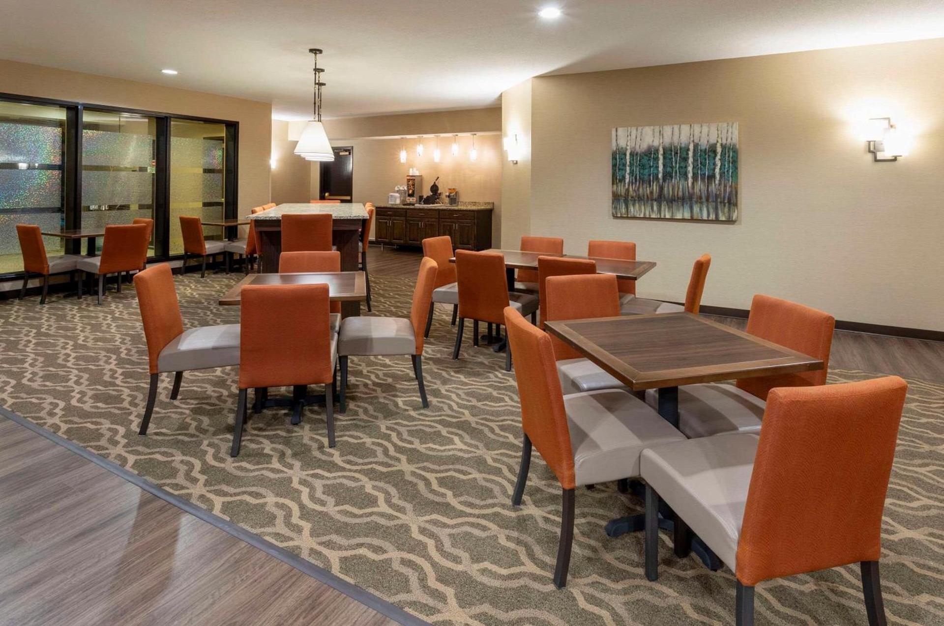 Comfort Suites Ramsey photo 15