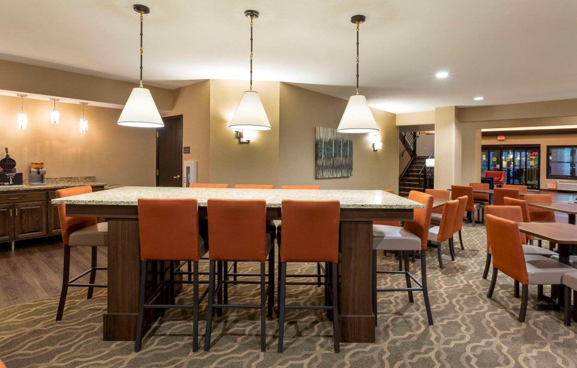 Comfort Suites Ramsey photo 19