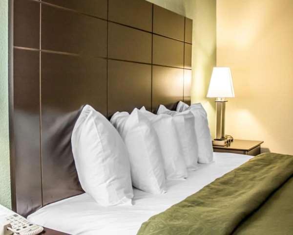 GrandStay Hotel & Suites Minocqua photo 4