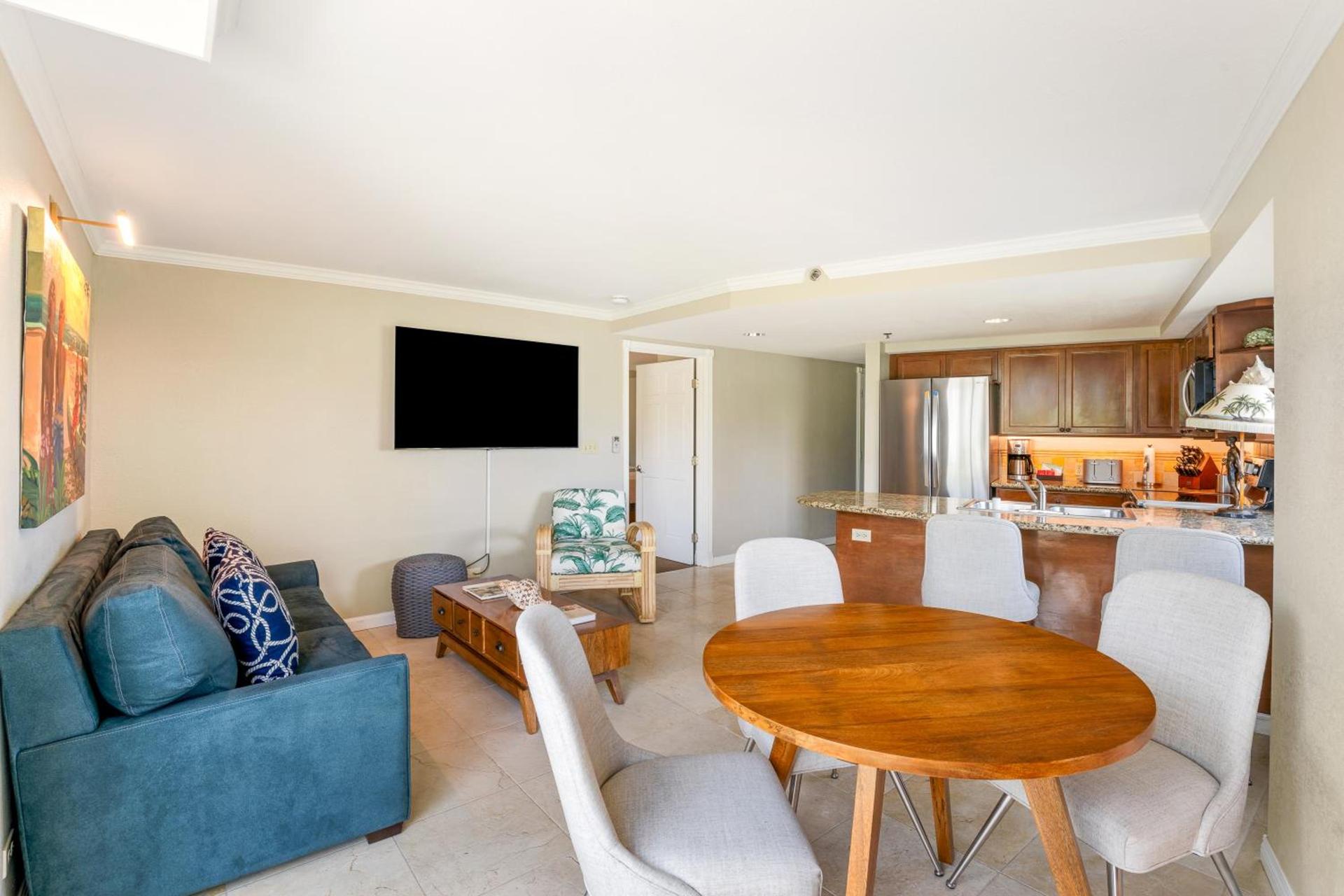 Luana Waikiki Hotel & Suites photo 19