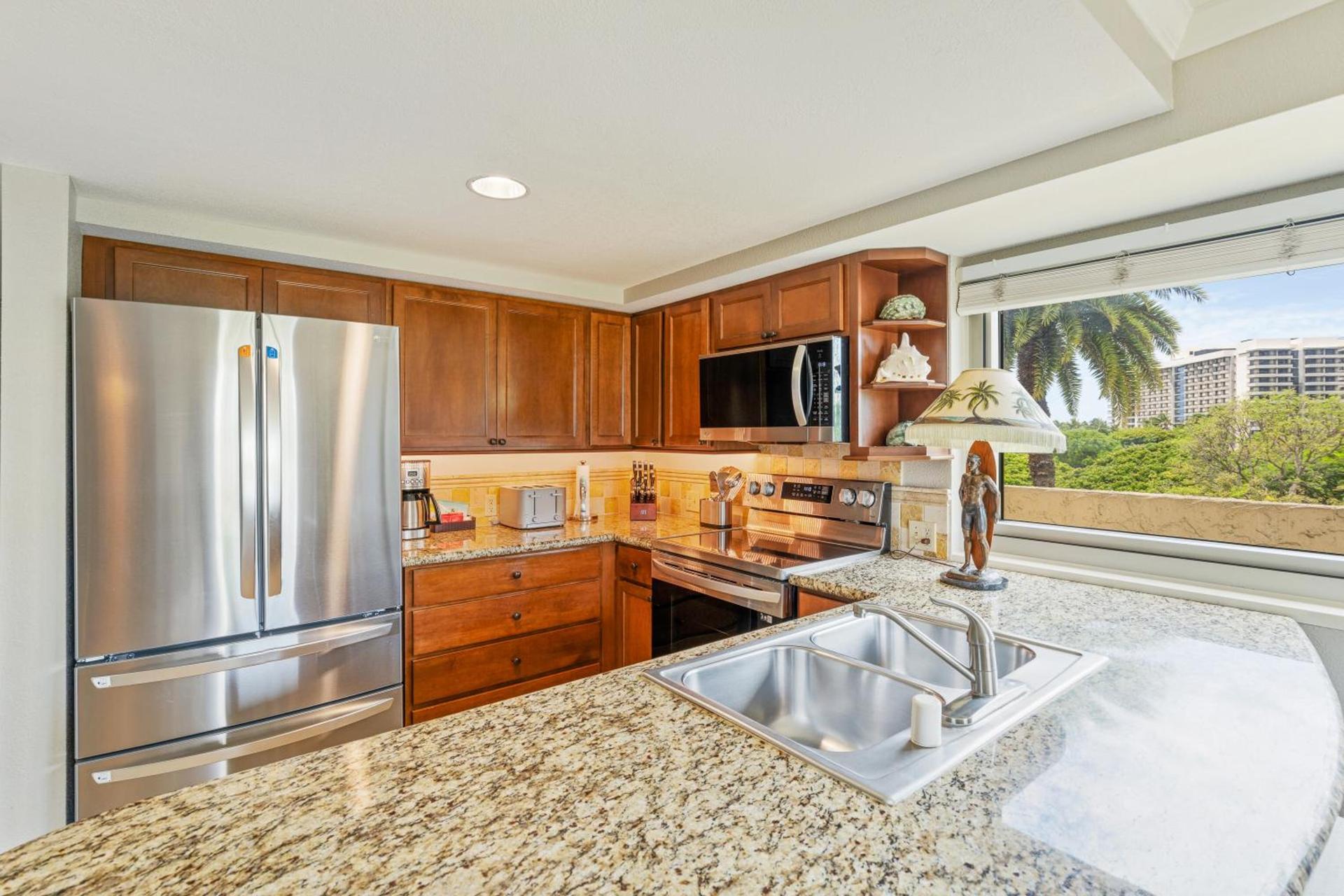 Luana Waikiki Hotel & Suites photo 28