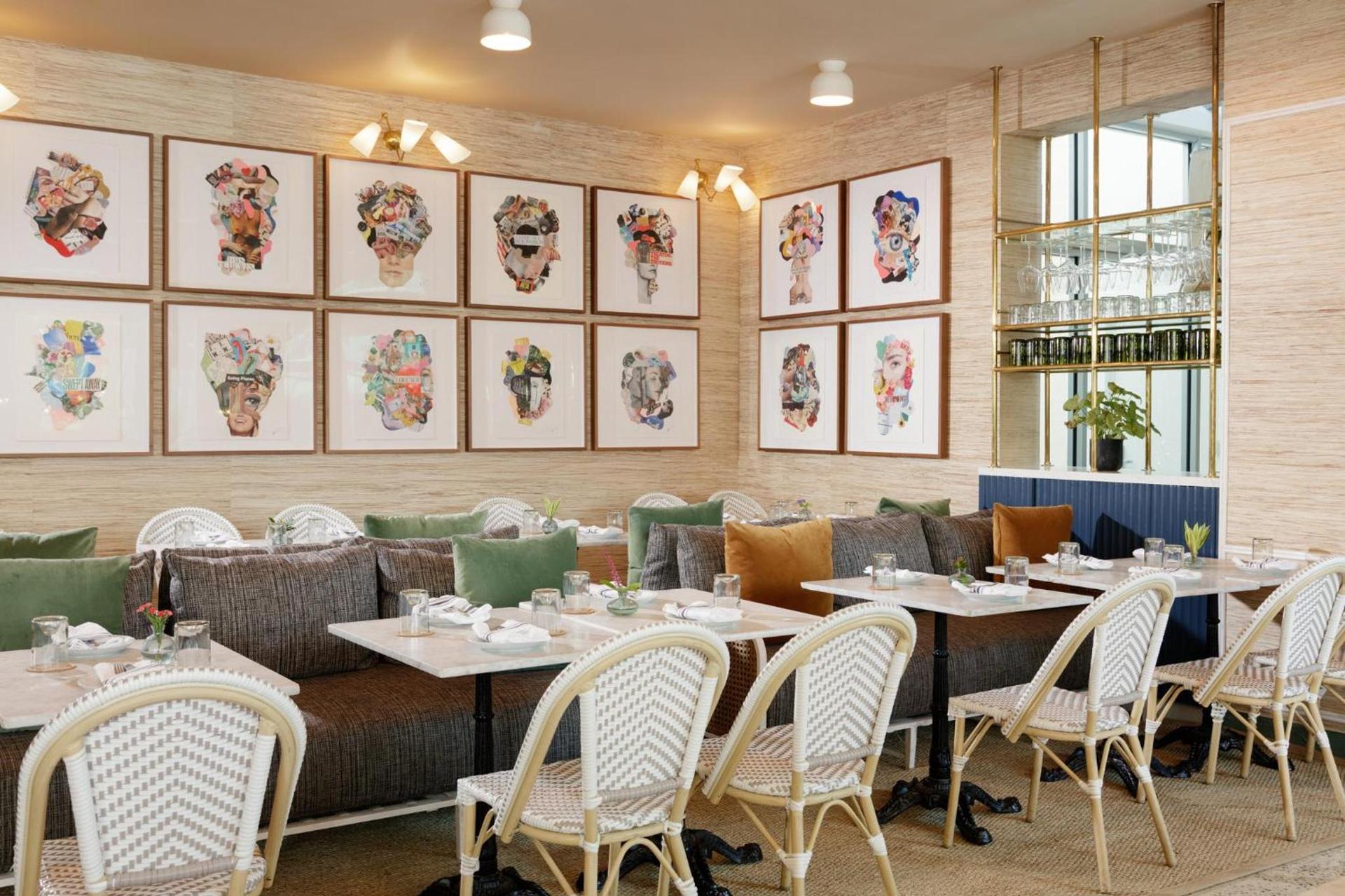 Kimpton Surfcomber Hotel by IHG photo 56