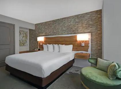Hilton Hasbrouck Heights-Meadowlands photo 51