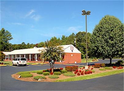 Yorktown Motor Lodge photo 3