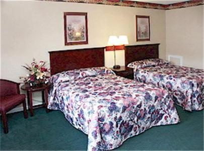 Yorktown Motor Lodge photo 11