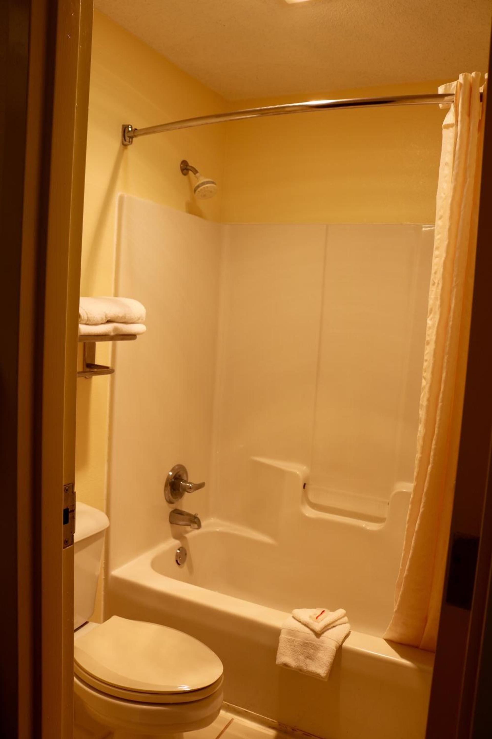 Super 8 by Wyndham Dublin photo 38