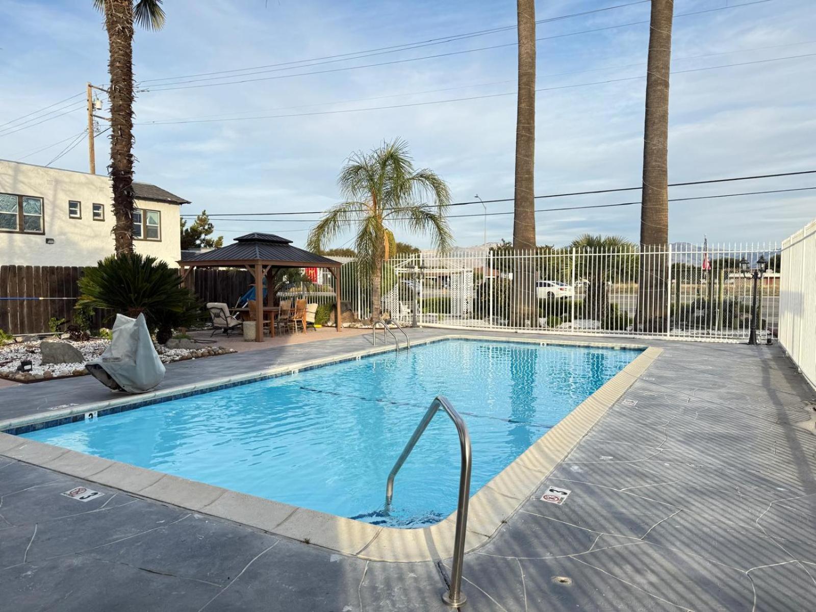 Cinderella Motel photo 13