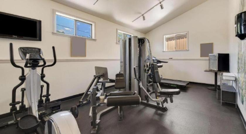 Best Western Frontier Motel photo 17