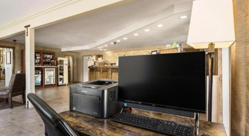 Best Western Frontier Motel photo 32
