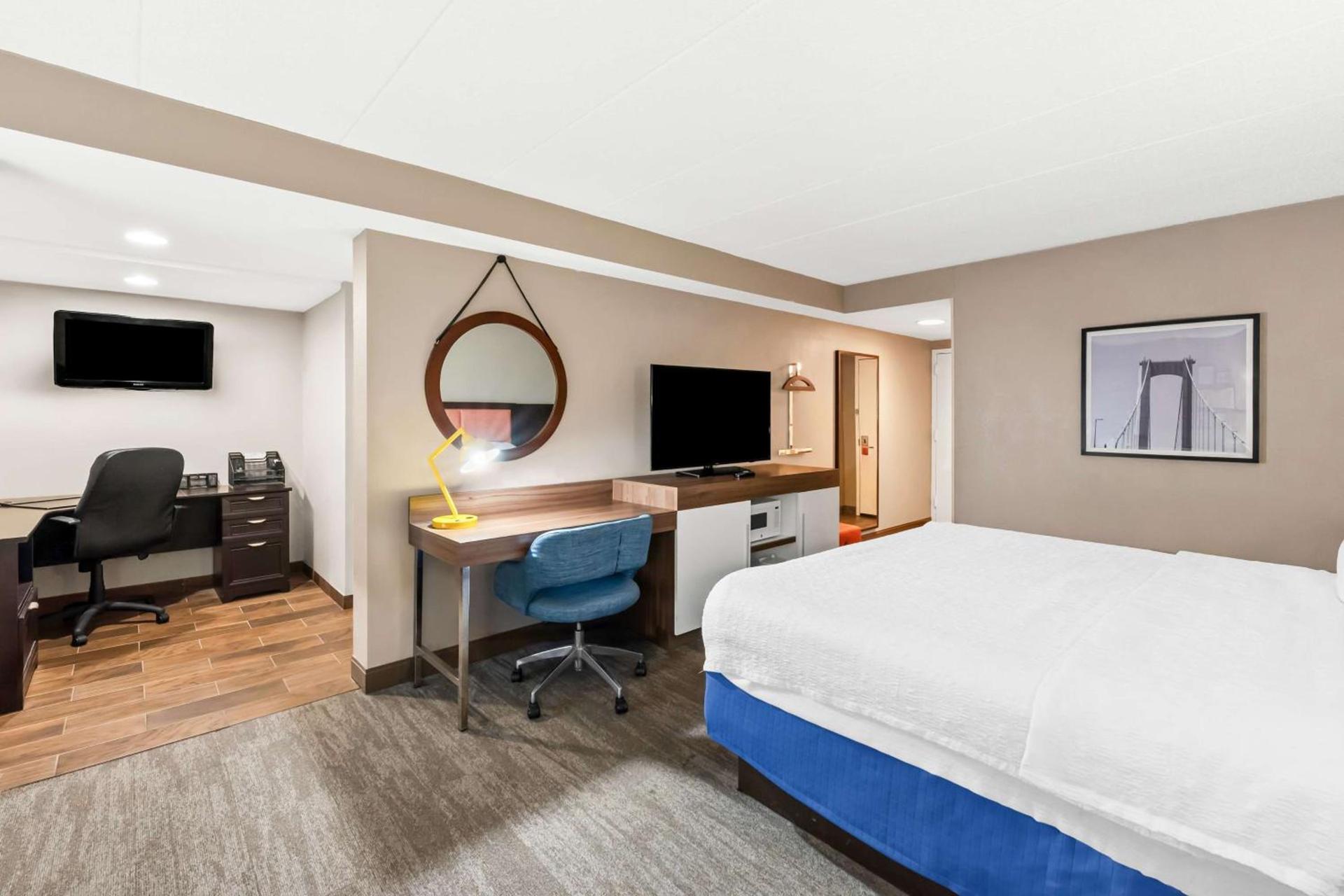 Hampton Inn Pennsville photo 15