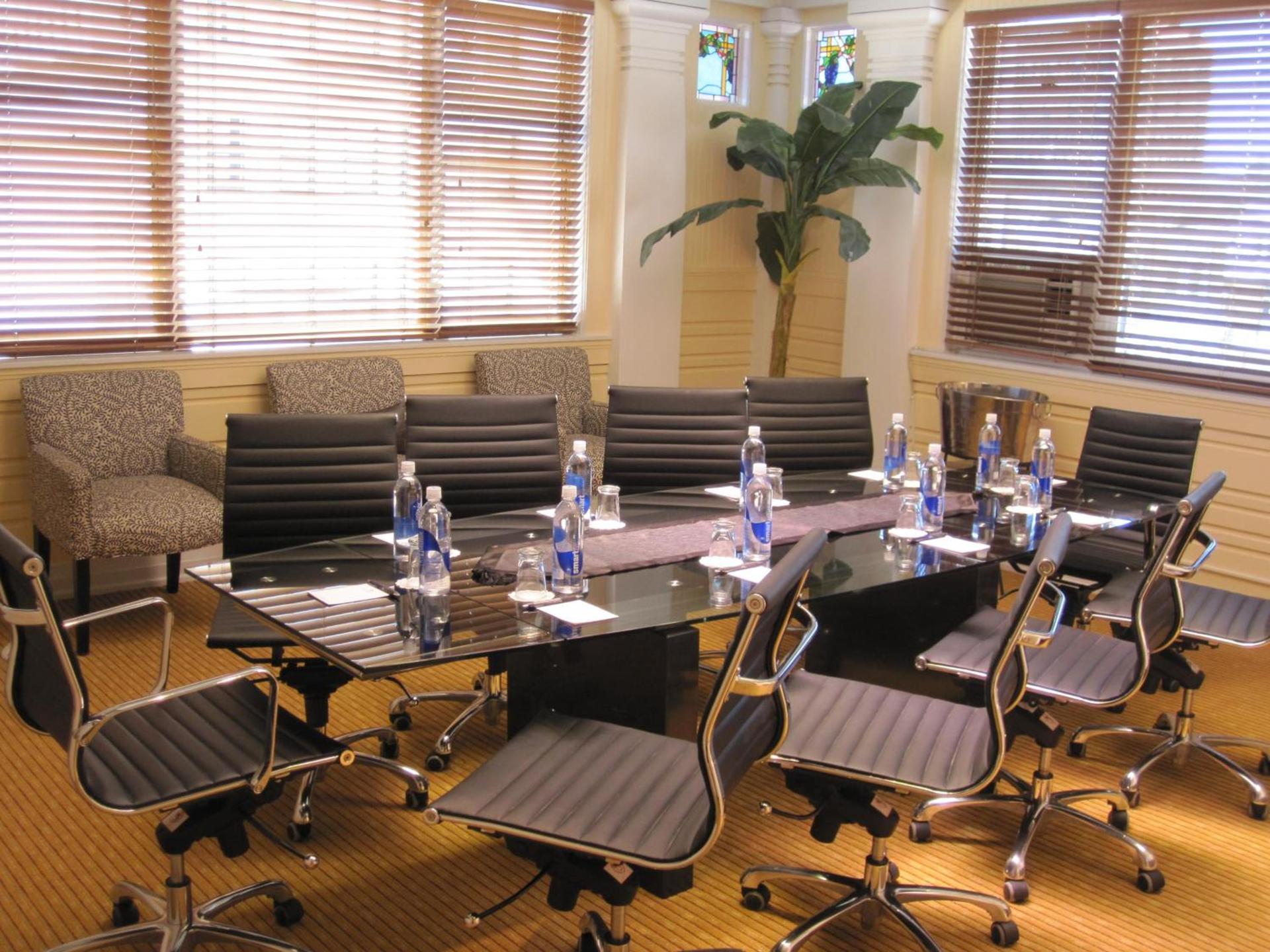 Executive Hotel Vintage Court photo 5