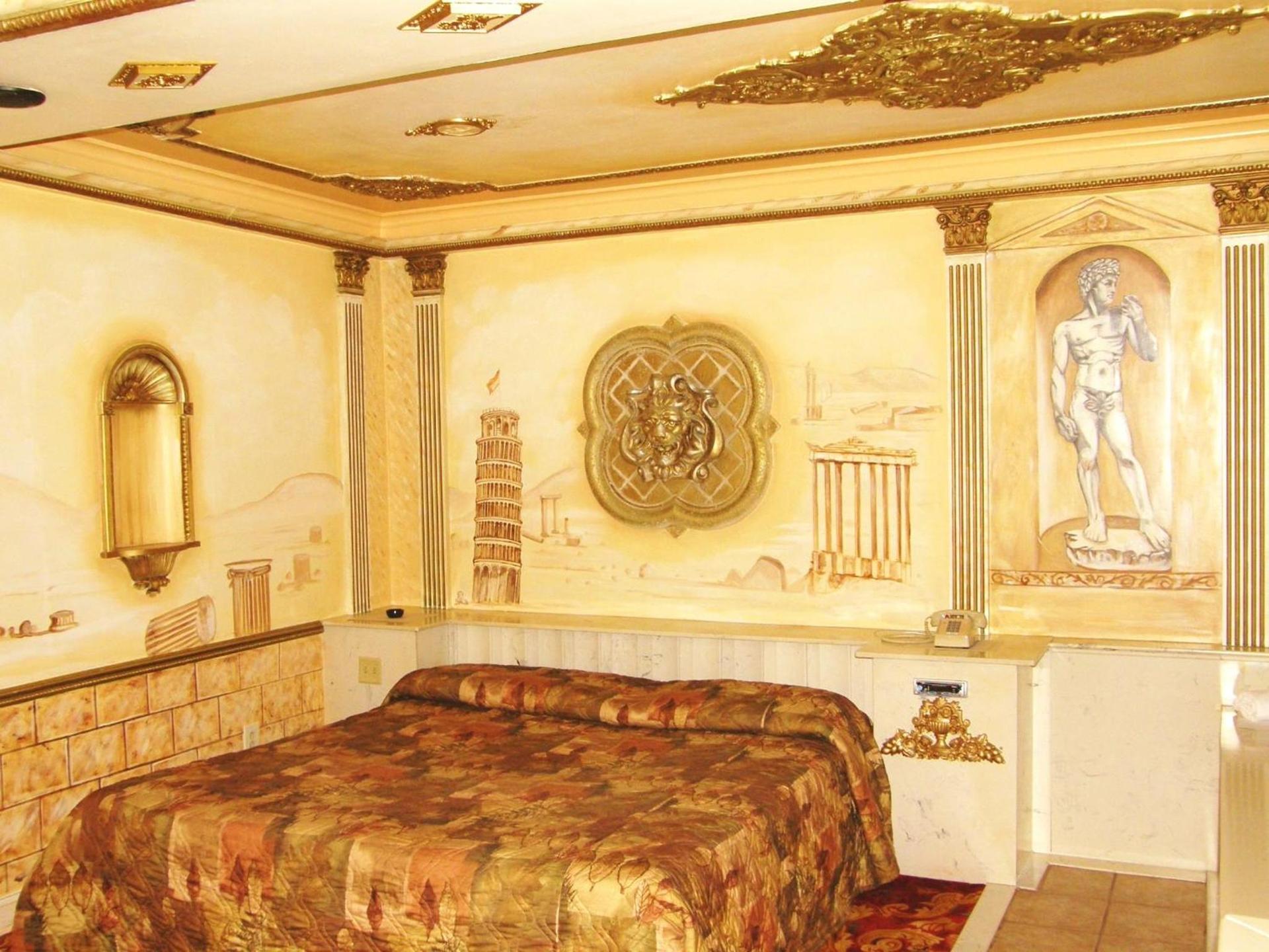 Gallery Holiday Motel photo 36