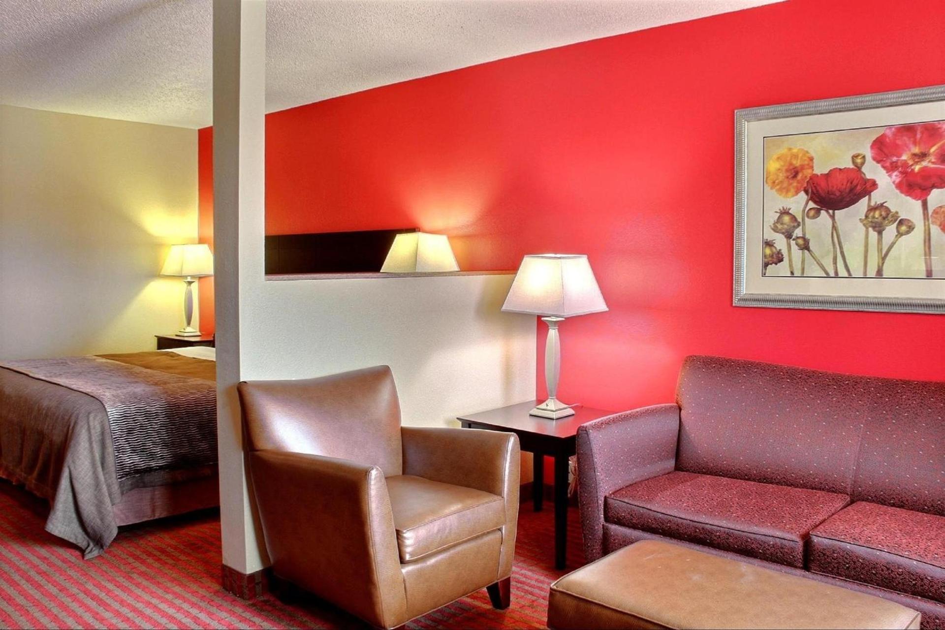 Comfort Inn & Suites Morton - Peoria photo 42