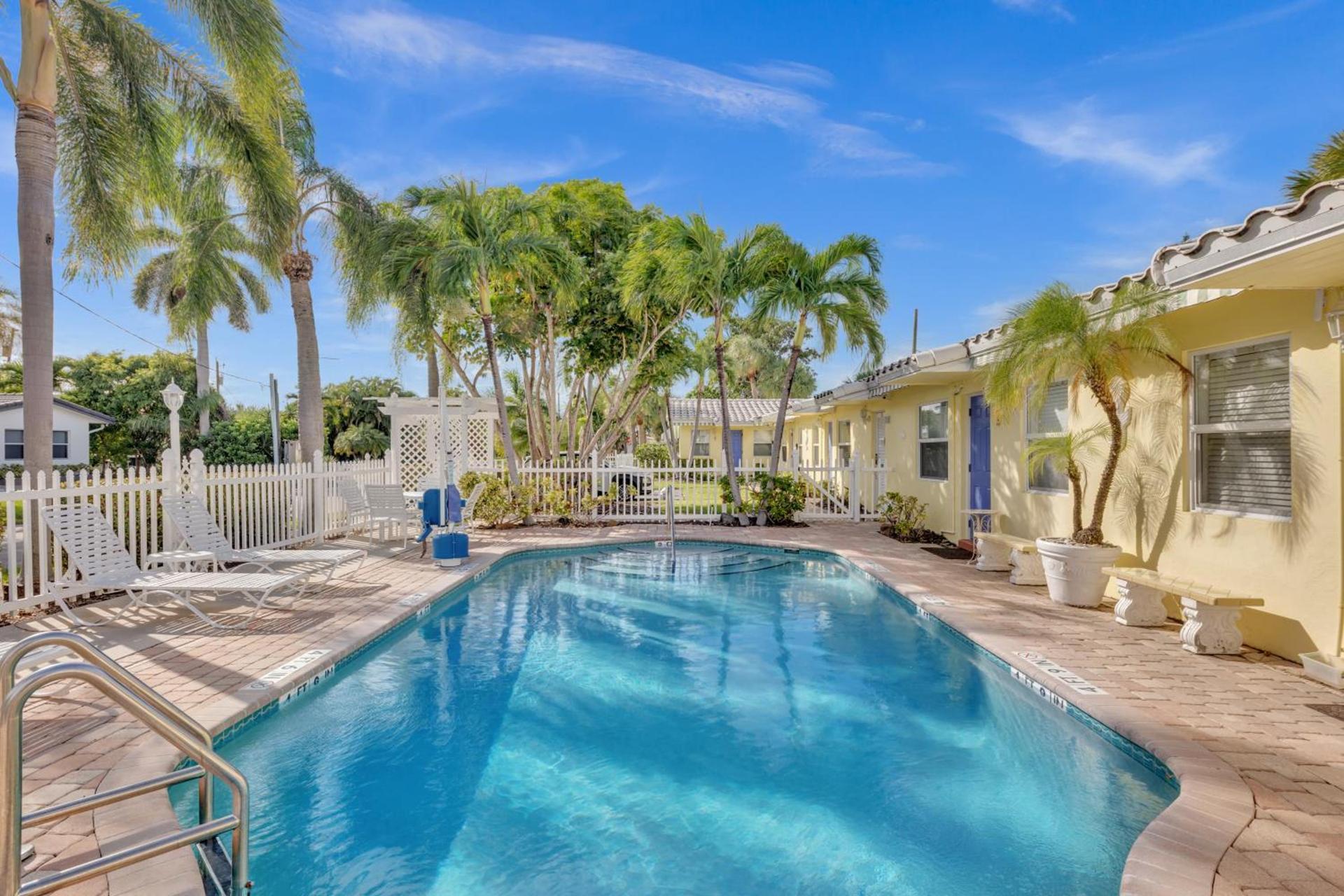 Bahama Beach Club Pompano - Fort Lauderdale - Charming and Cozy Studios & Apartments close to Beach with heated Pool photo 66
