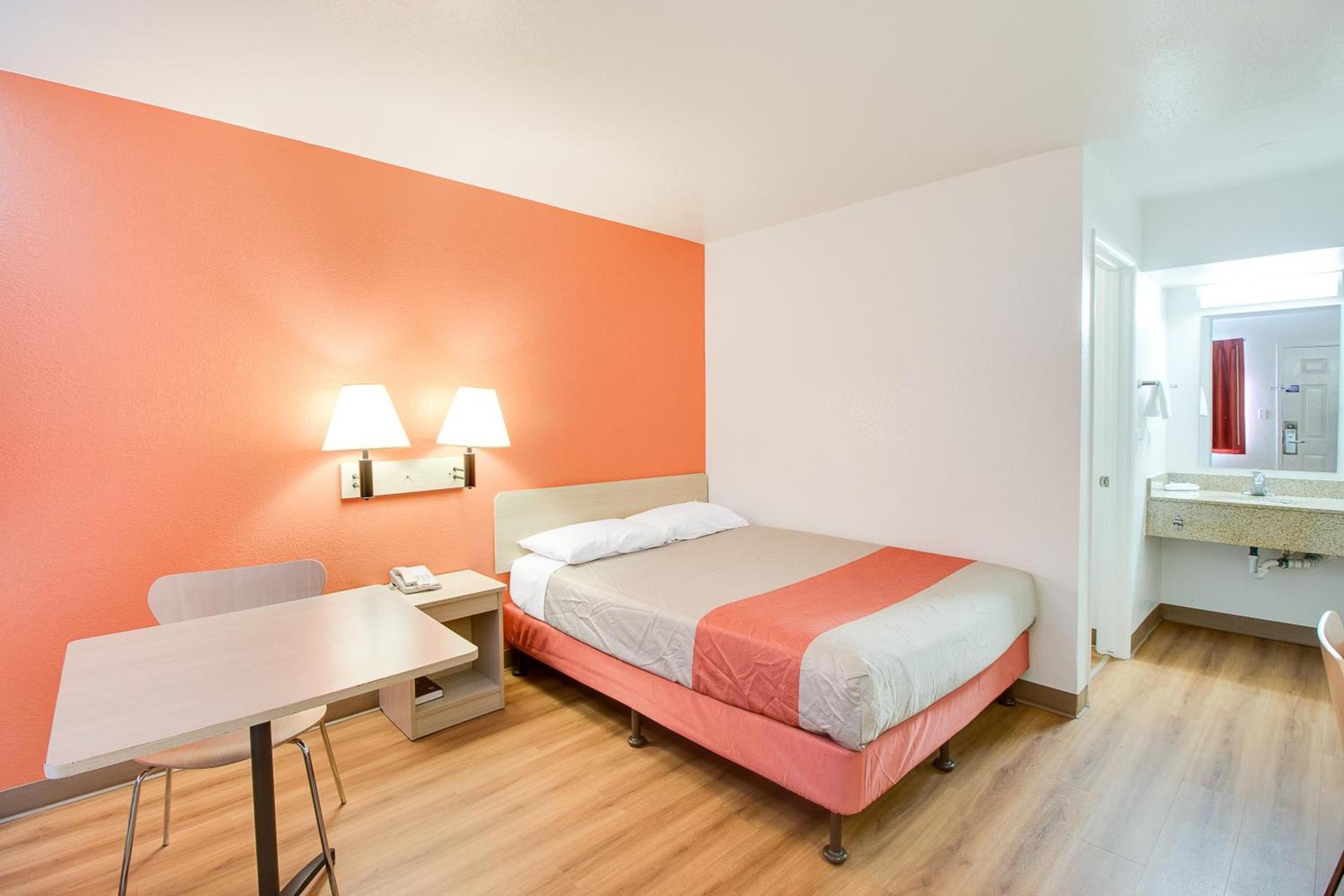 Motel 6-Phoenix, AZ - East photo 41