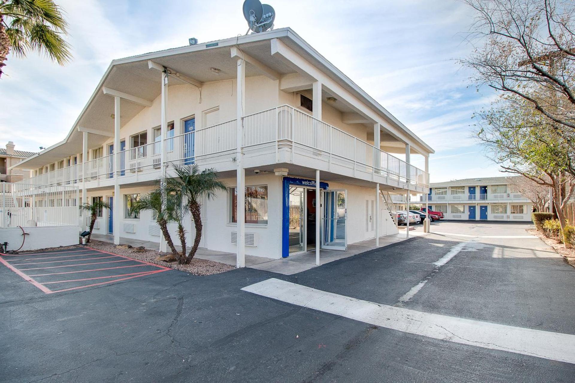 Motel 6-Phoenix, AZ - East photo 26