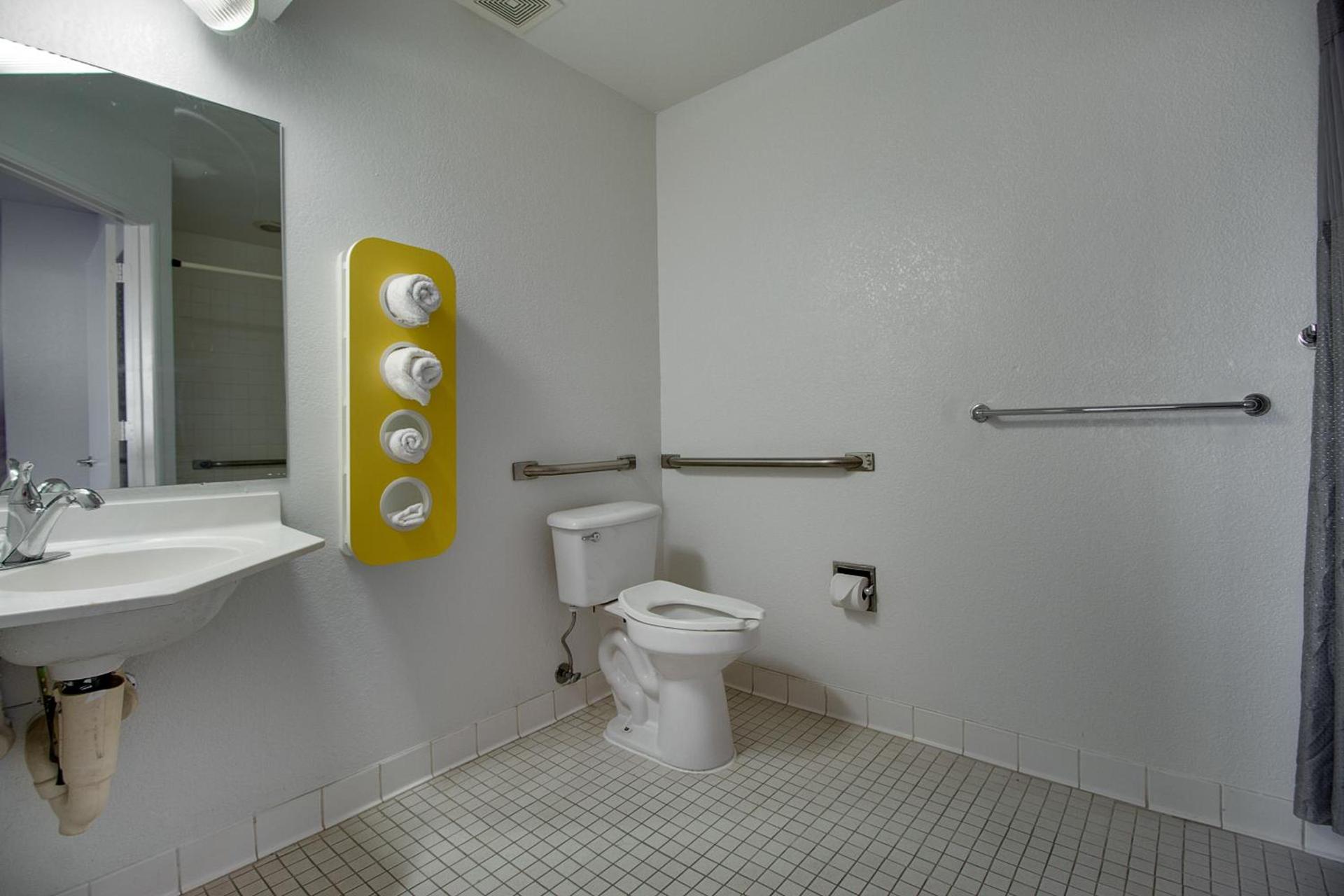 Motel 6-Phoenix, AZ - East photo 53