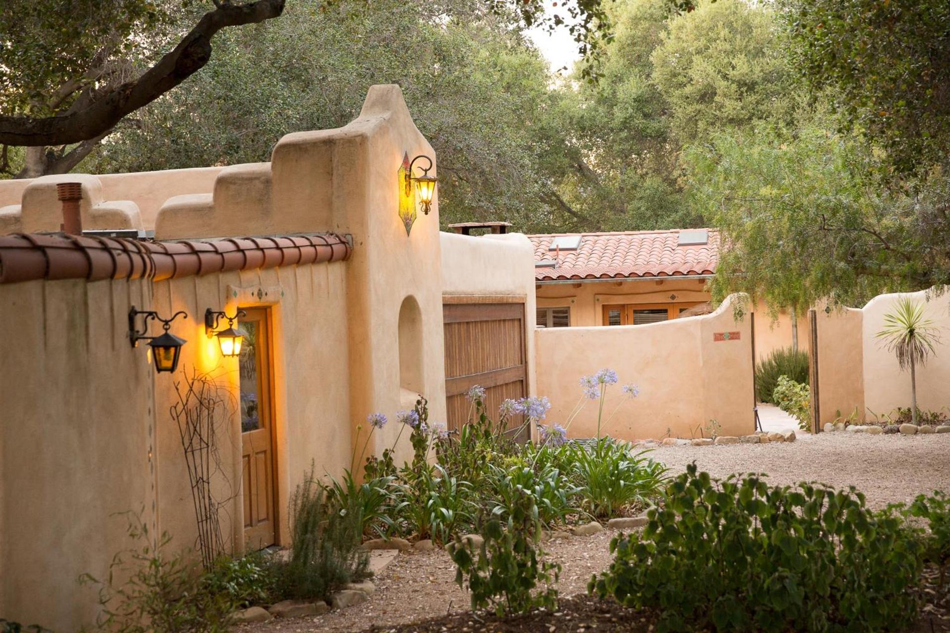 Blue Iguana Inn photo 33