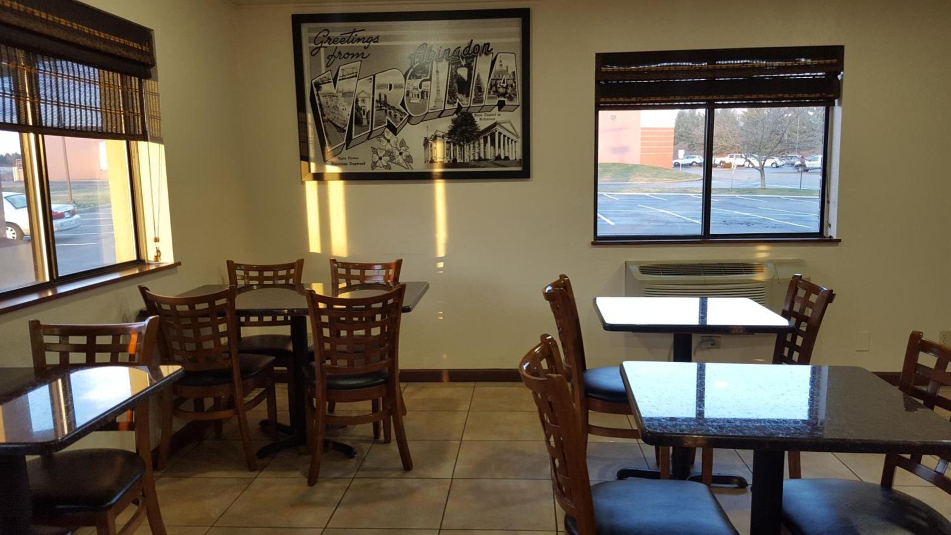 Super 8 by Wyndham Abingdon VA photo 53