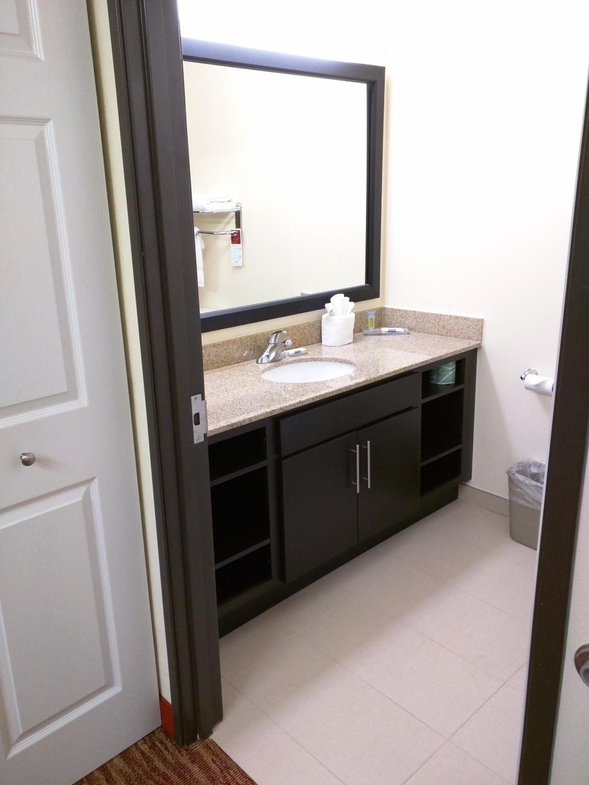 Hawthorn Suites Irving DFW South photo 21