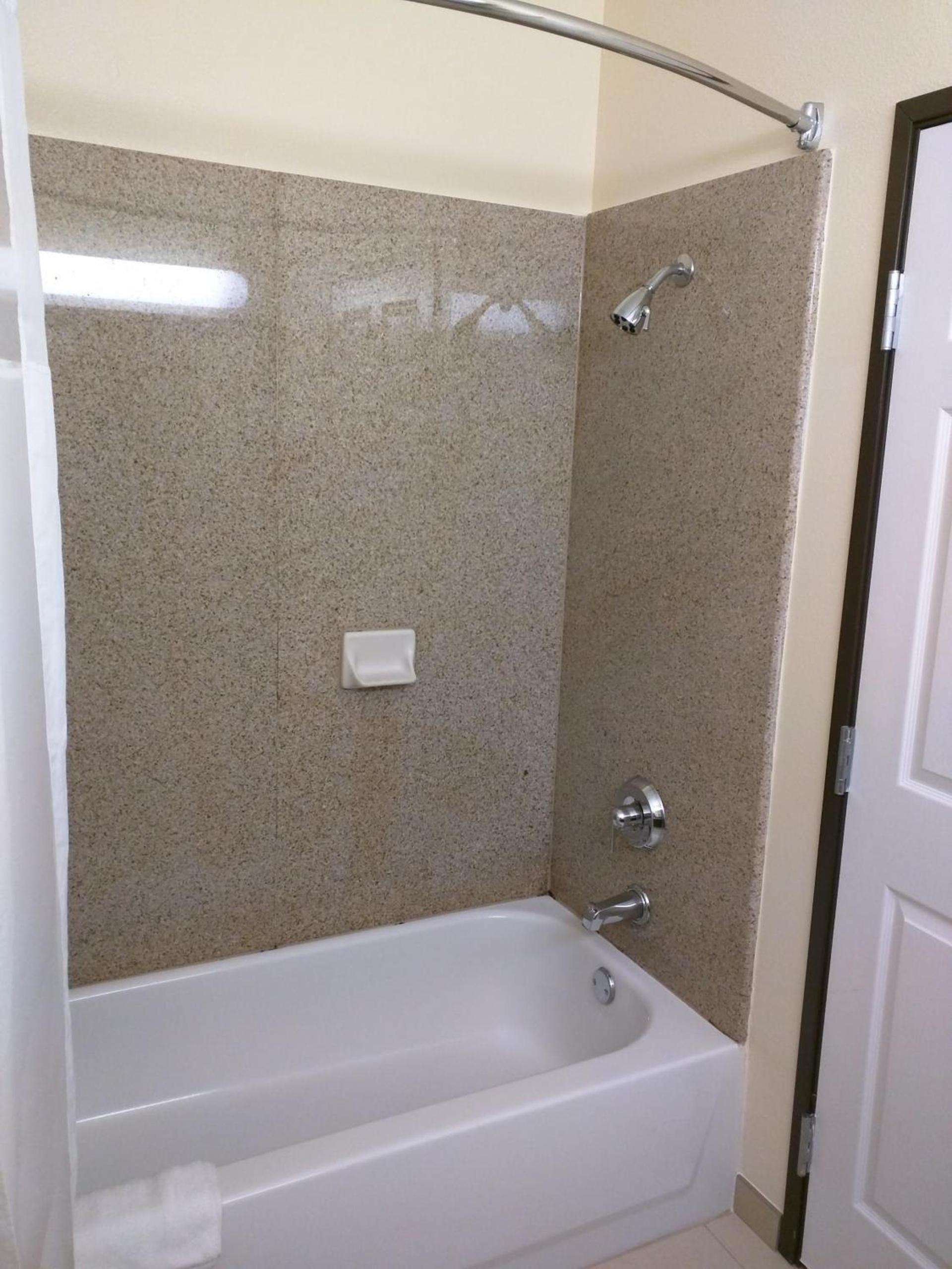 Hawthorn Suites Irving DFW South photo 23