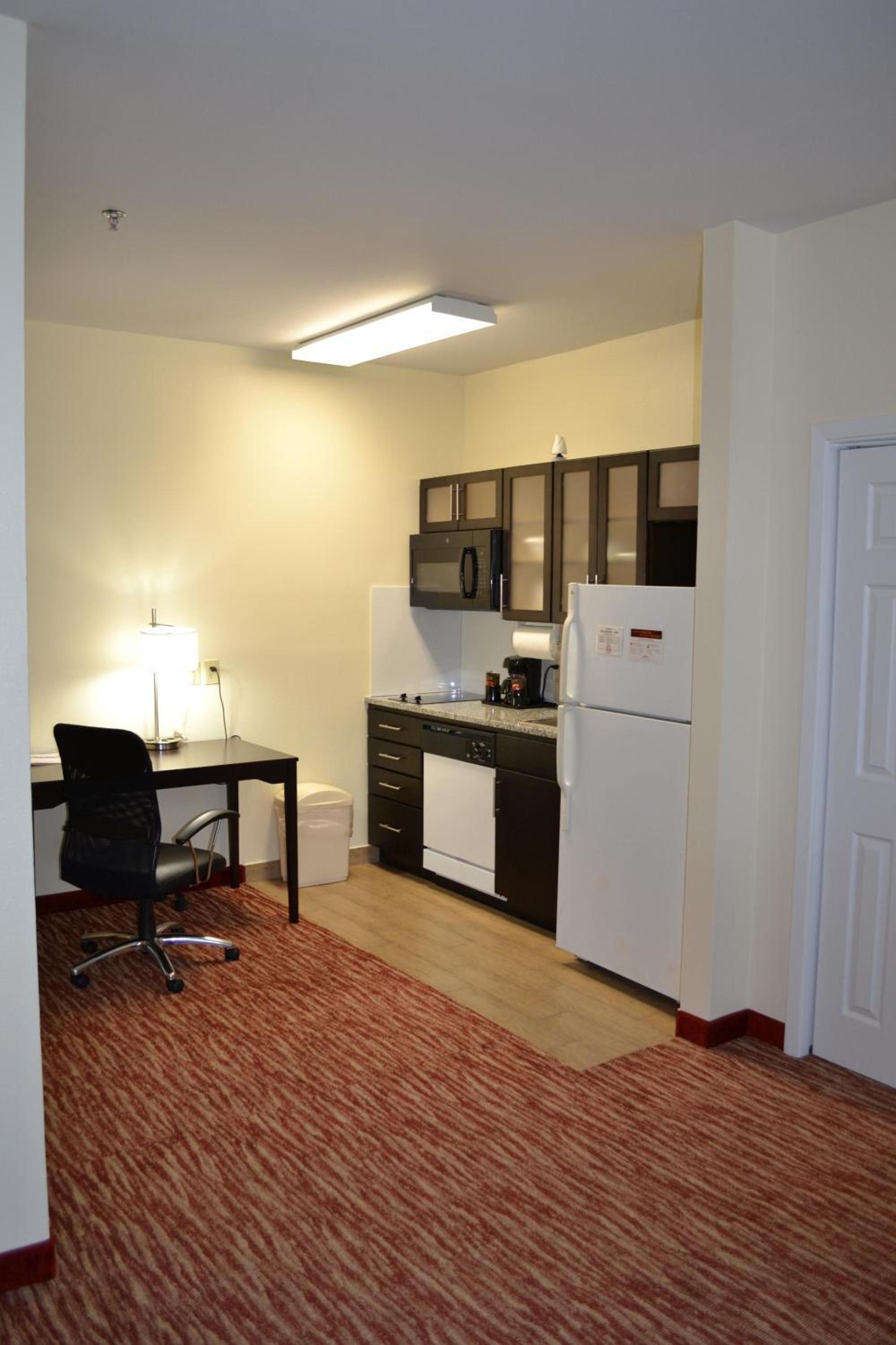 Hawthorn Suites Irving DFW South photo 24