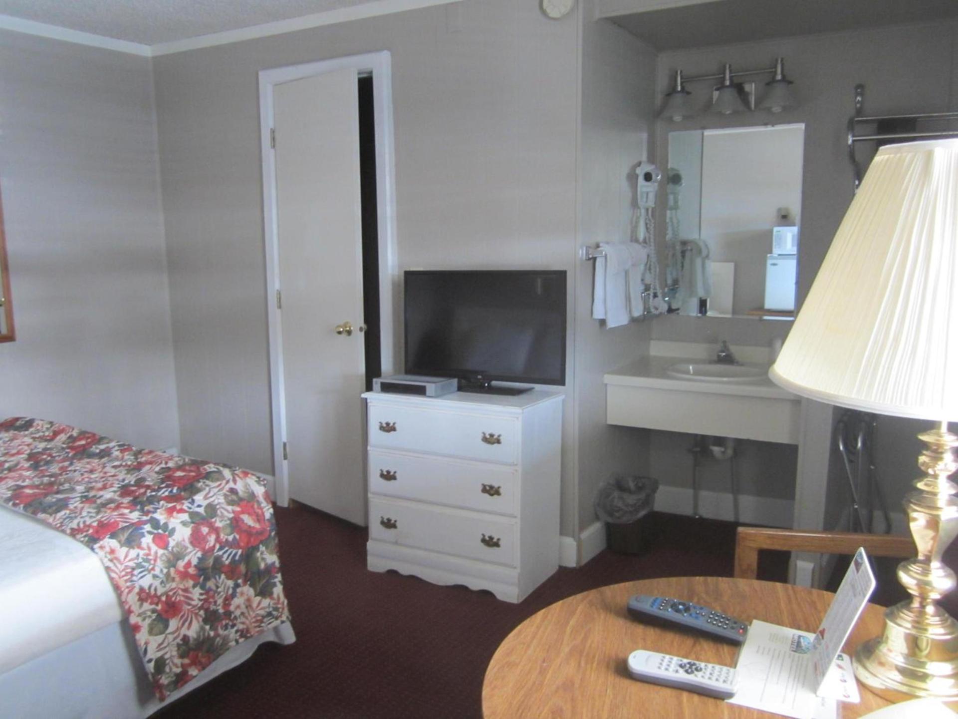 Big Horn Motel photo 14