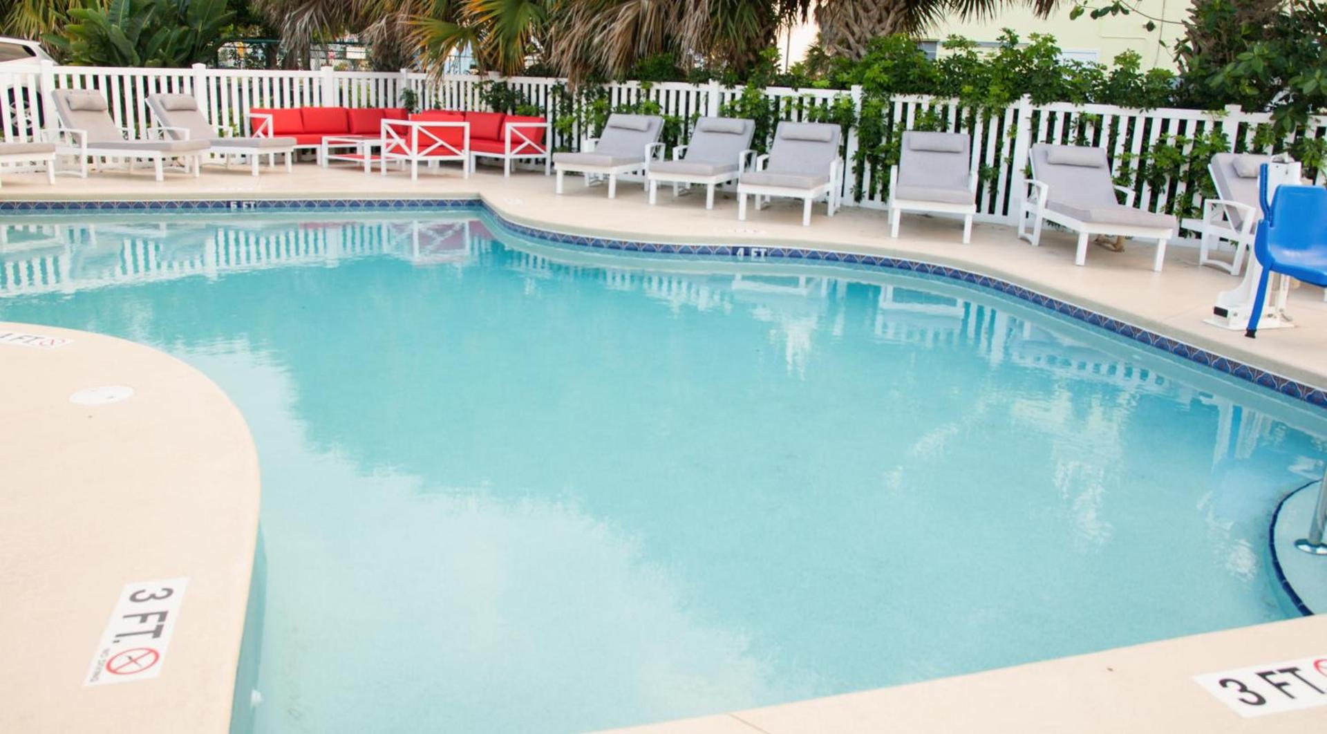 Royal Inn Beach Hutchinson Island photo 15