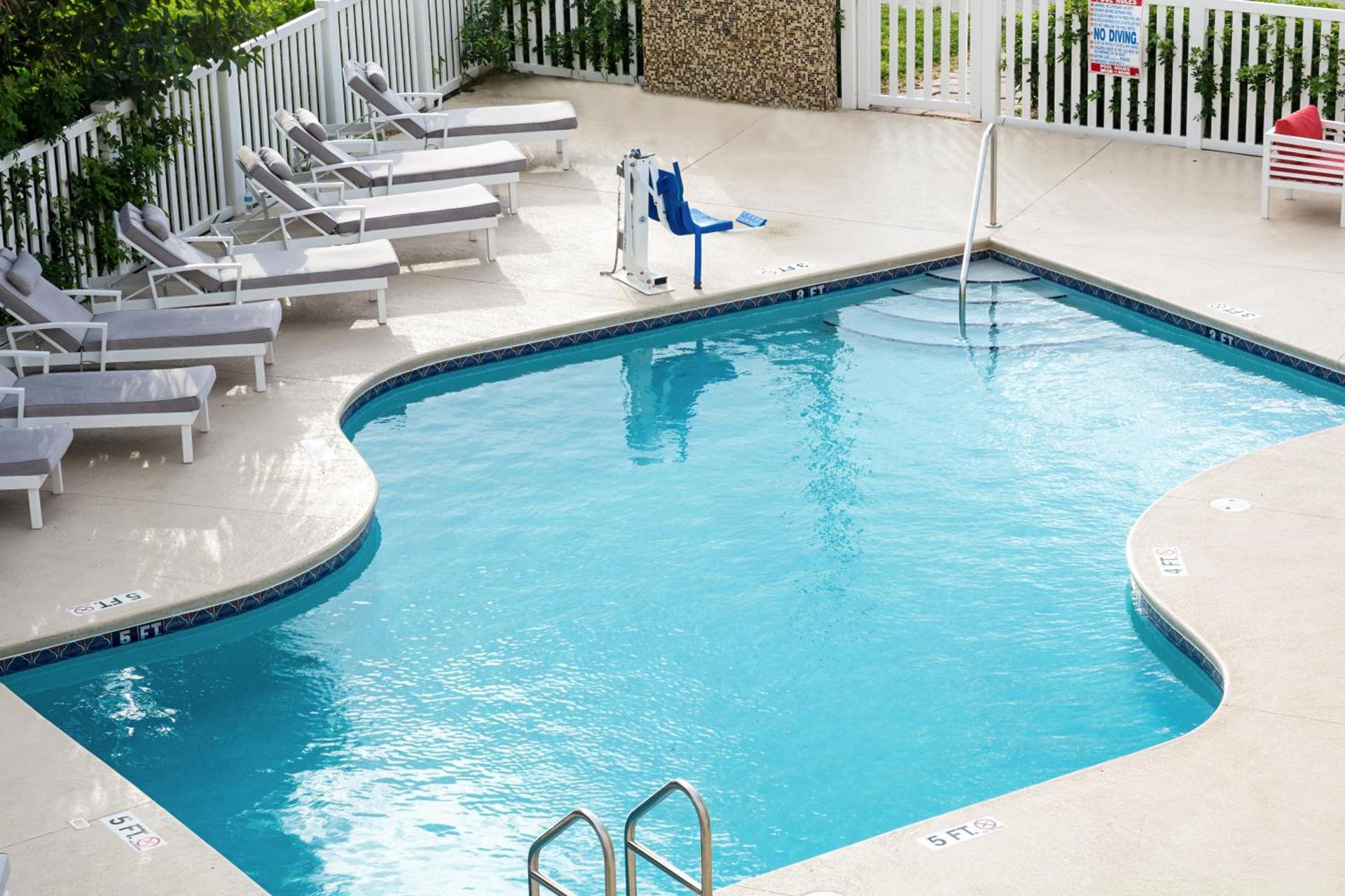 Royal Inn Beach Hutchinson Island photo 17
