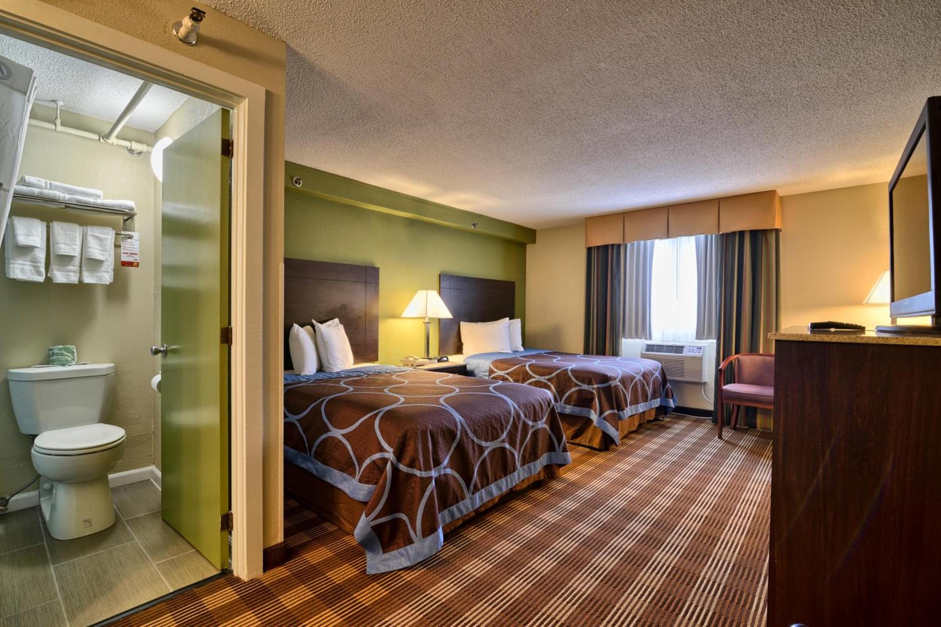 Super 8 by Wyndham Bangor photo 10