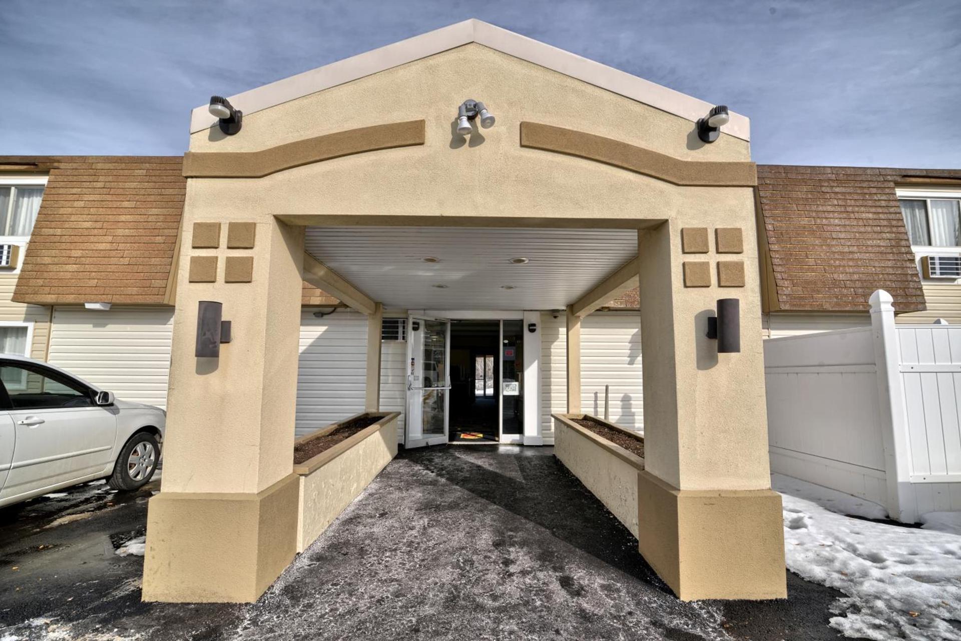 Super 8 by Wyndham Bangor — hotel in Bangor
