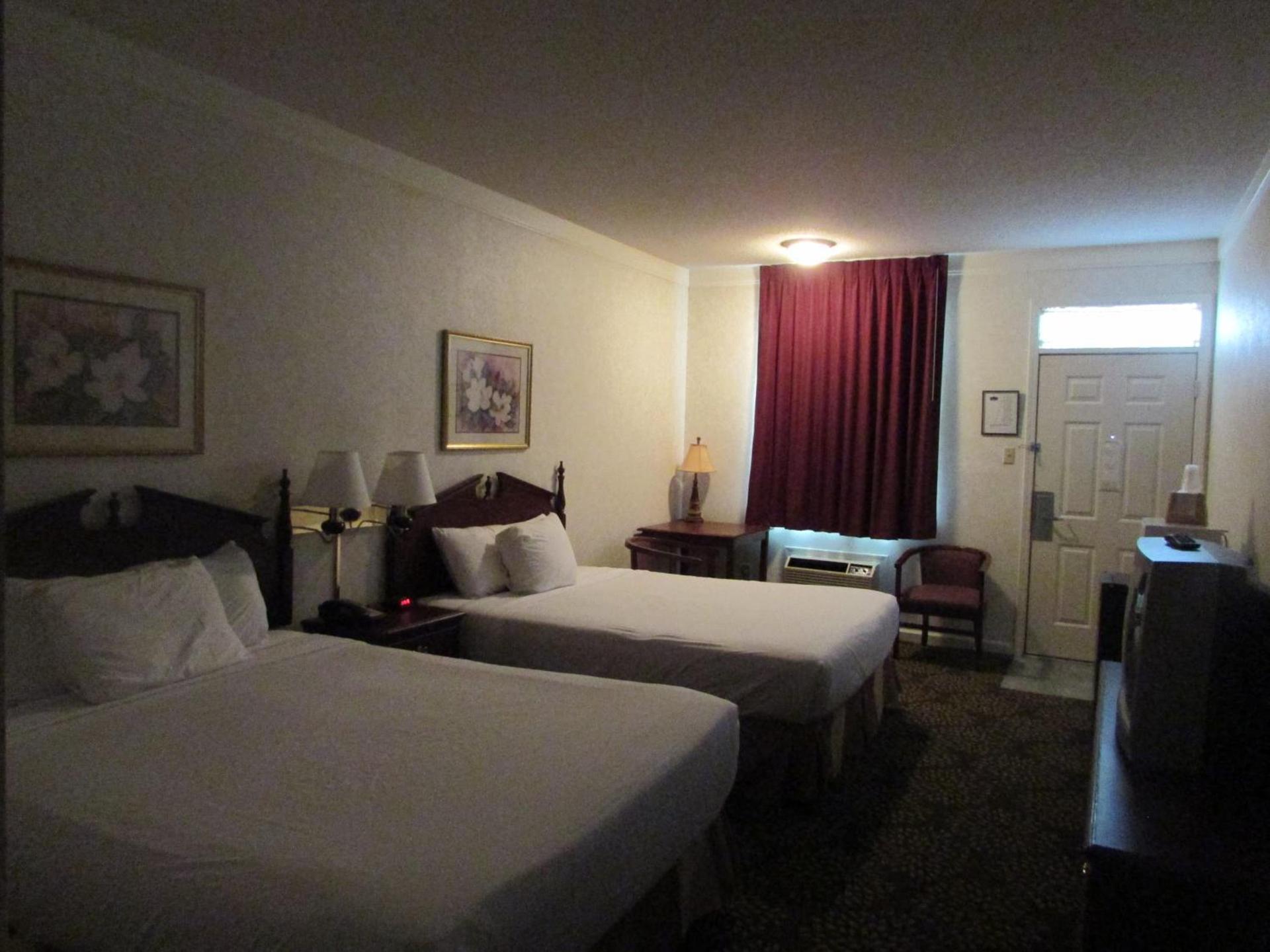 Plantation Oaks Suites & Inn Millington photo 27