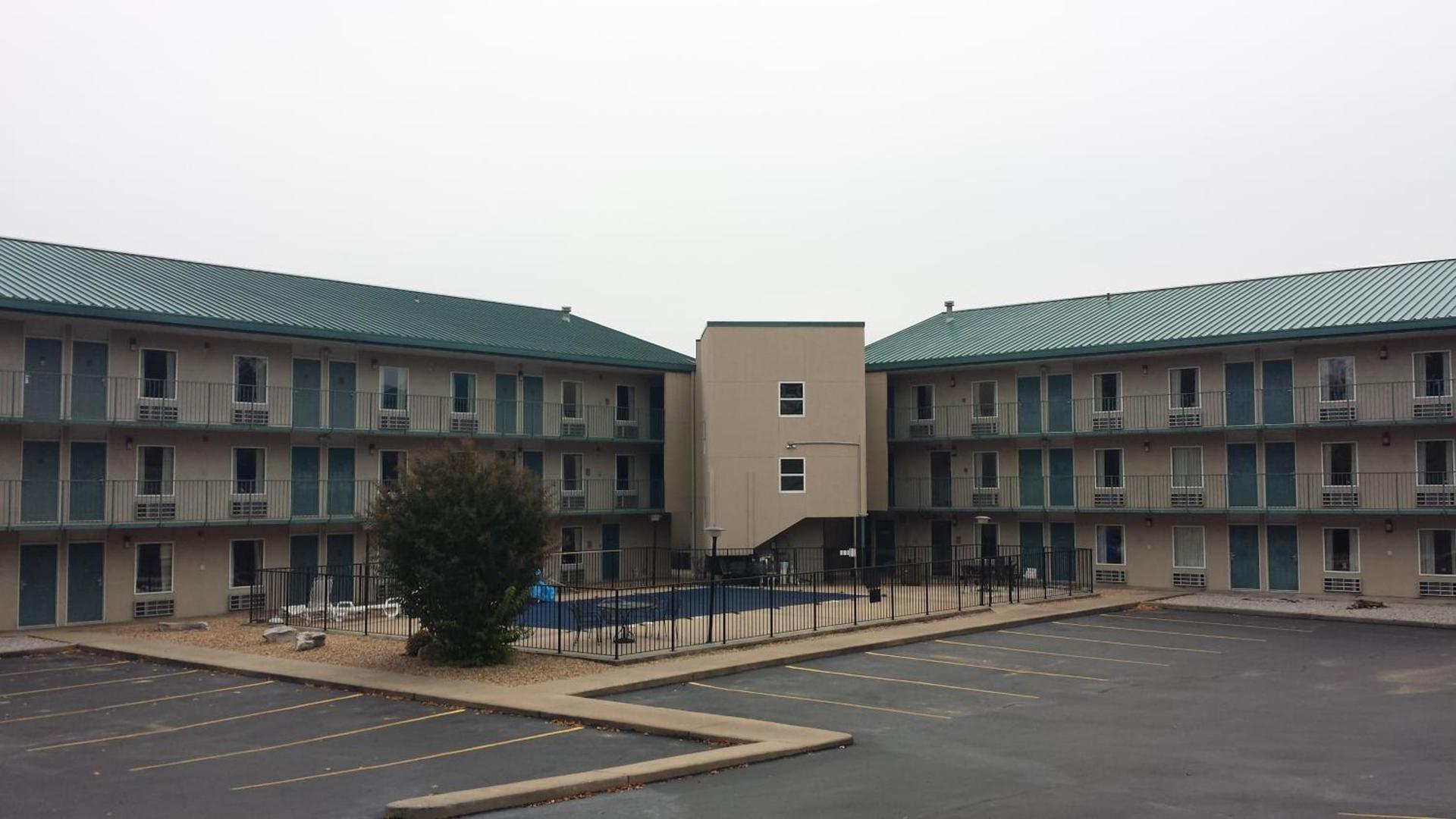 Days Inn by Wyndham Harrison photo 40