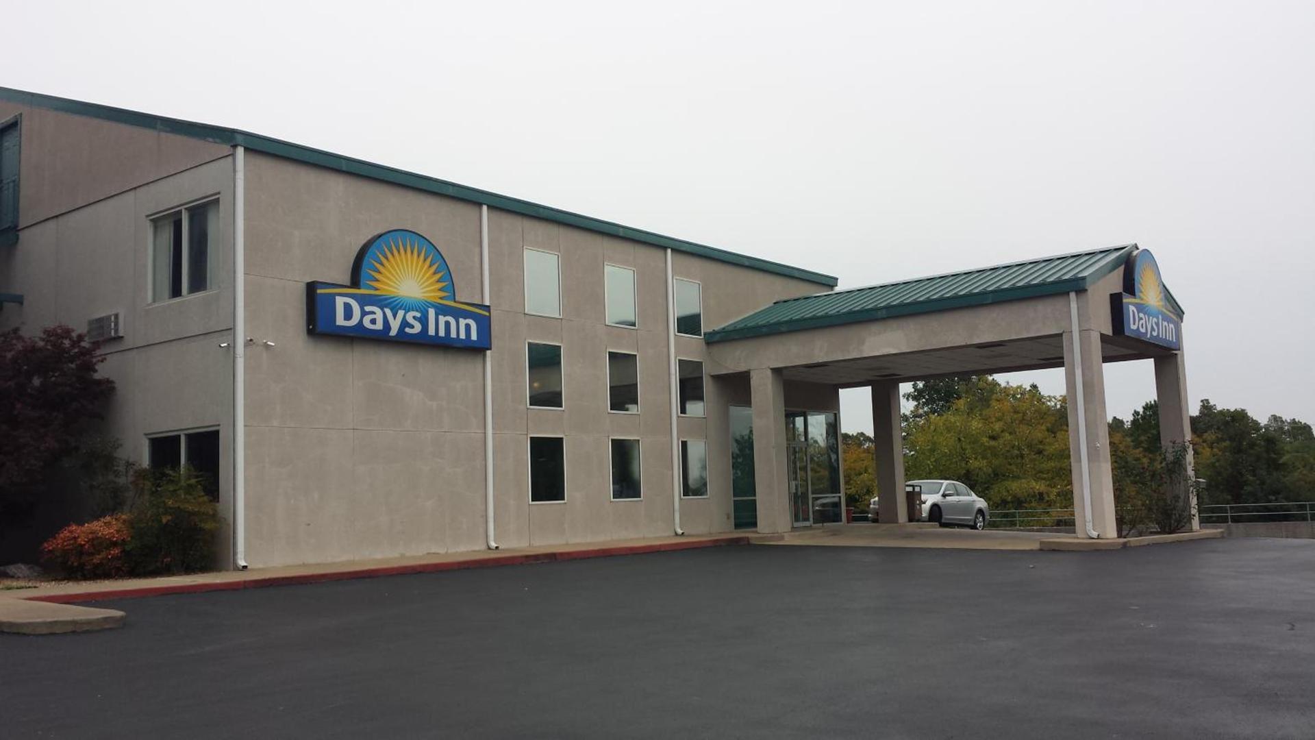Days Inn by Wyndham Harrison photo 35